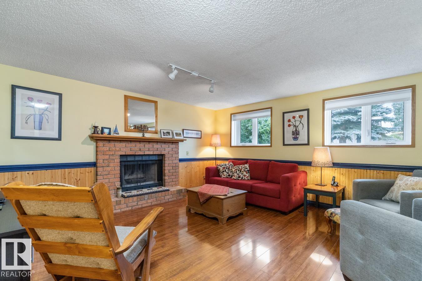 Photo 16 at 4631 10 Avenue NW, Crawford Plains, Edmonton