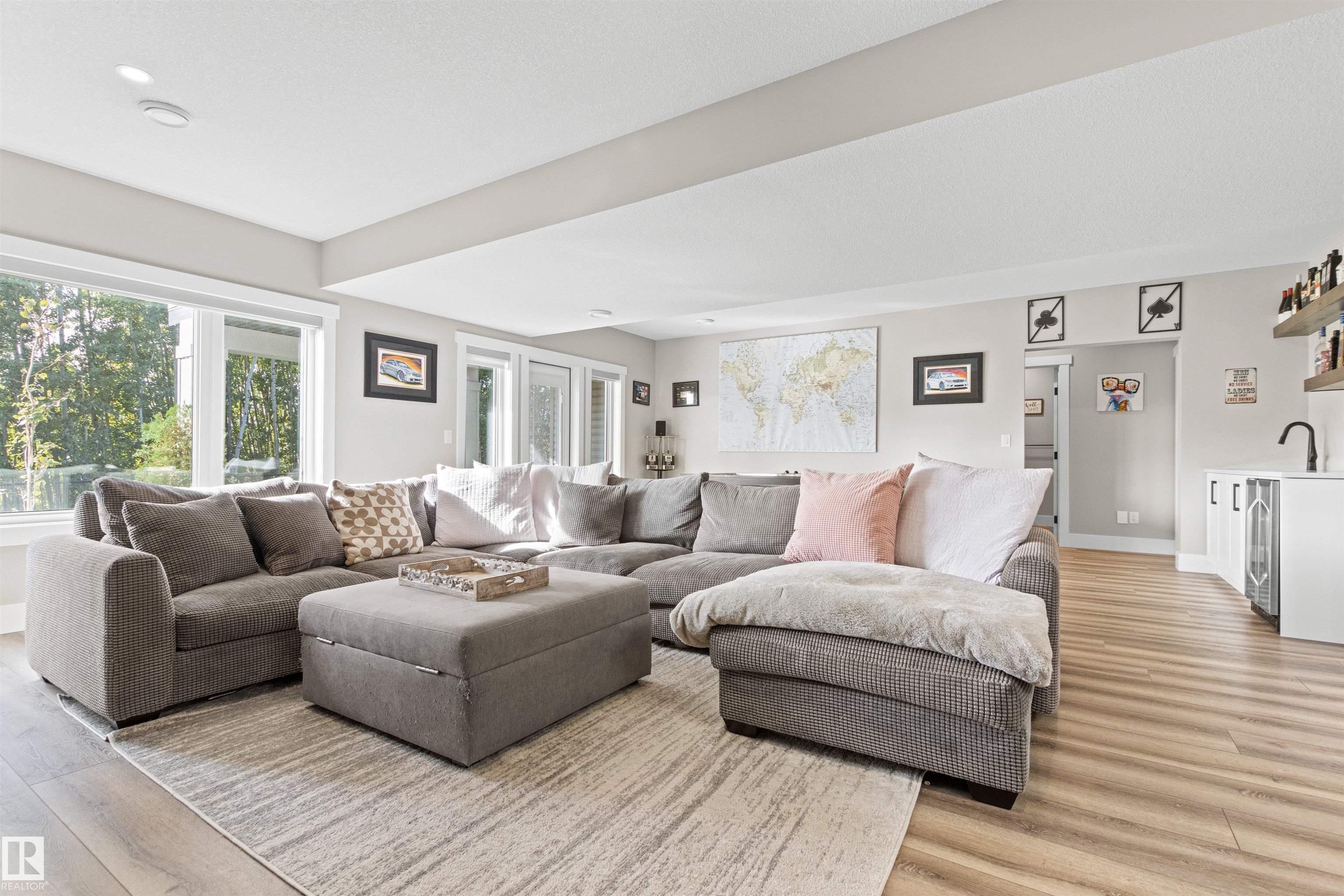 Photo 42 at 4017 46 Avenue, Forest Heights, Beaumont