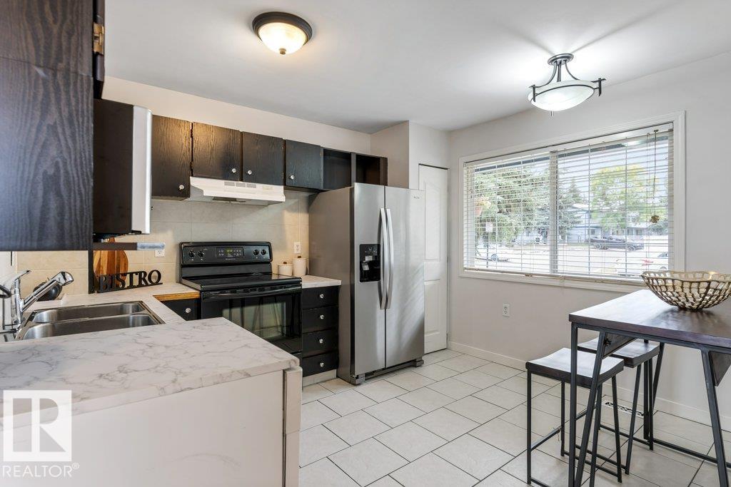 Photo 3 at 23 - 100 Westridge Crescent, West Grove, Spruce Grove