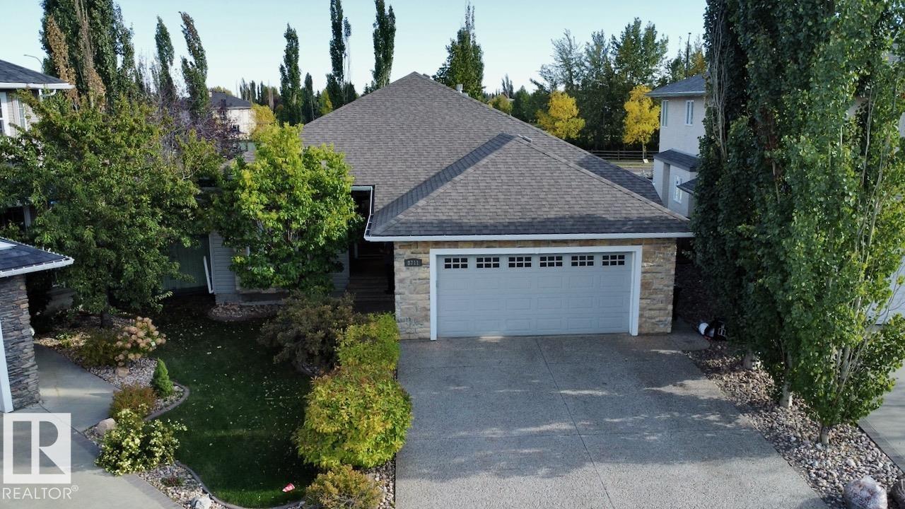 8711 208 Street NW, Suder Greens, Edmonton 
