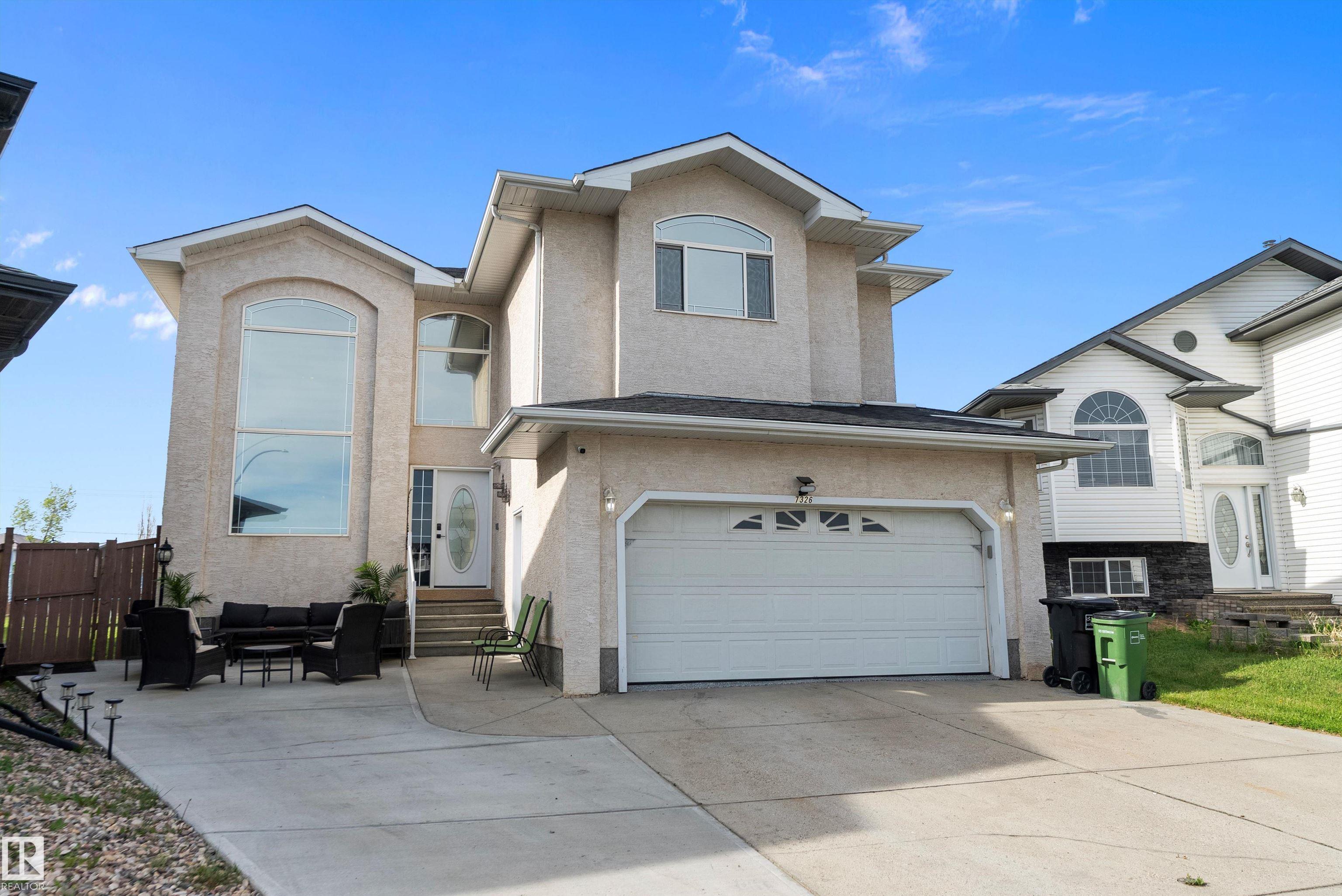 Photo 2 at 7326 166a Avenue NW, Mayliewan, Edmonton