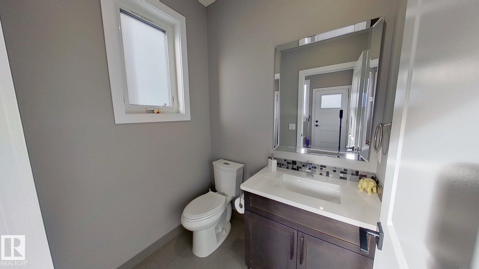 Photo 11 at 8809 148 Street NW, Parkview, Edmonton