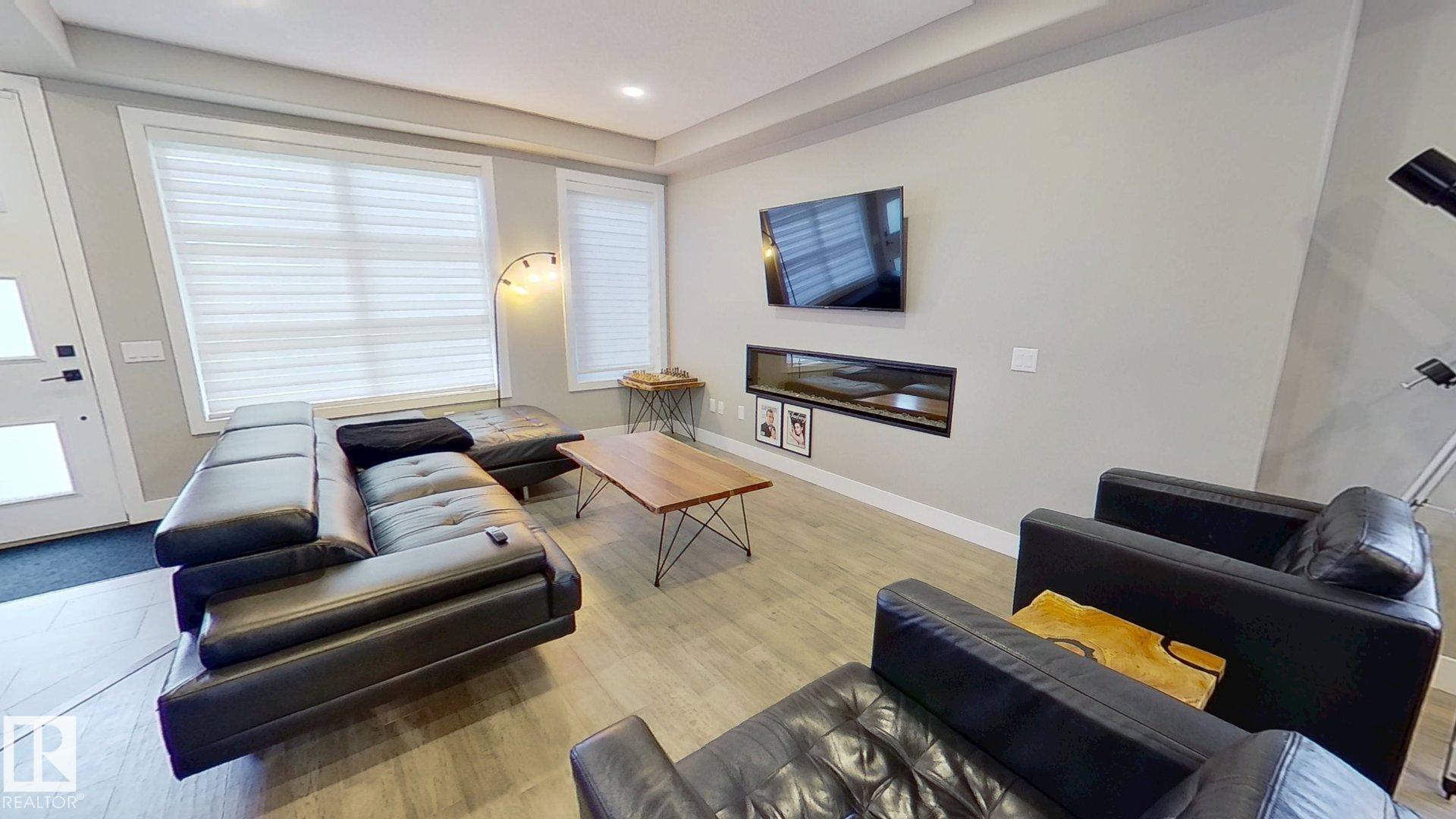 Photo 3 at 8809 148 Street NW, Parkview, Edmonton