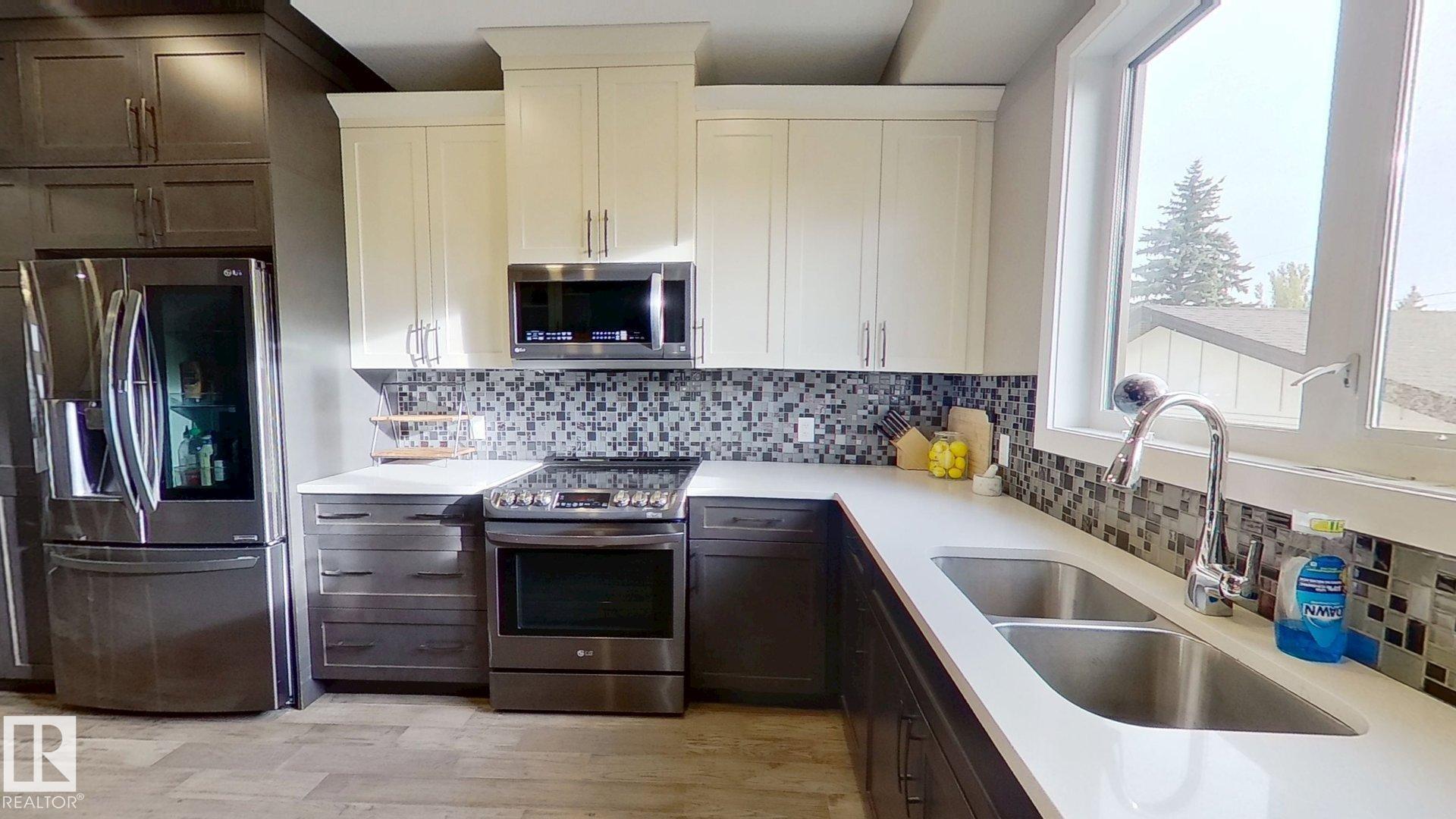 Photo 10 at 8809 148 Street NW, Parkview, Edmonton
