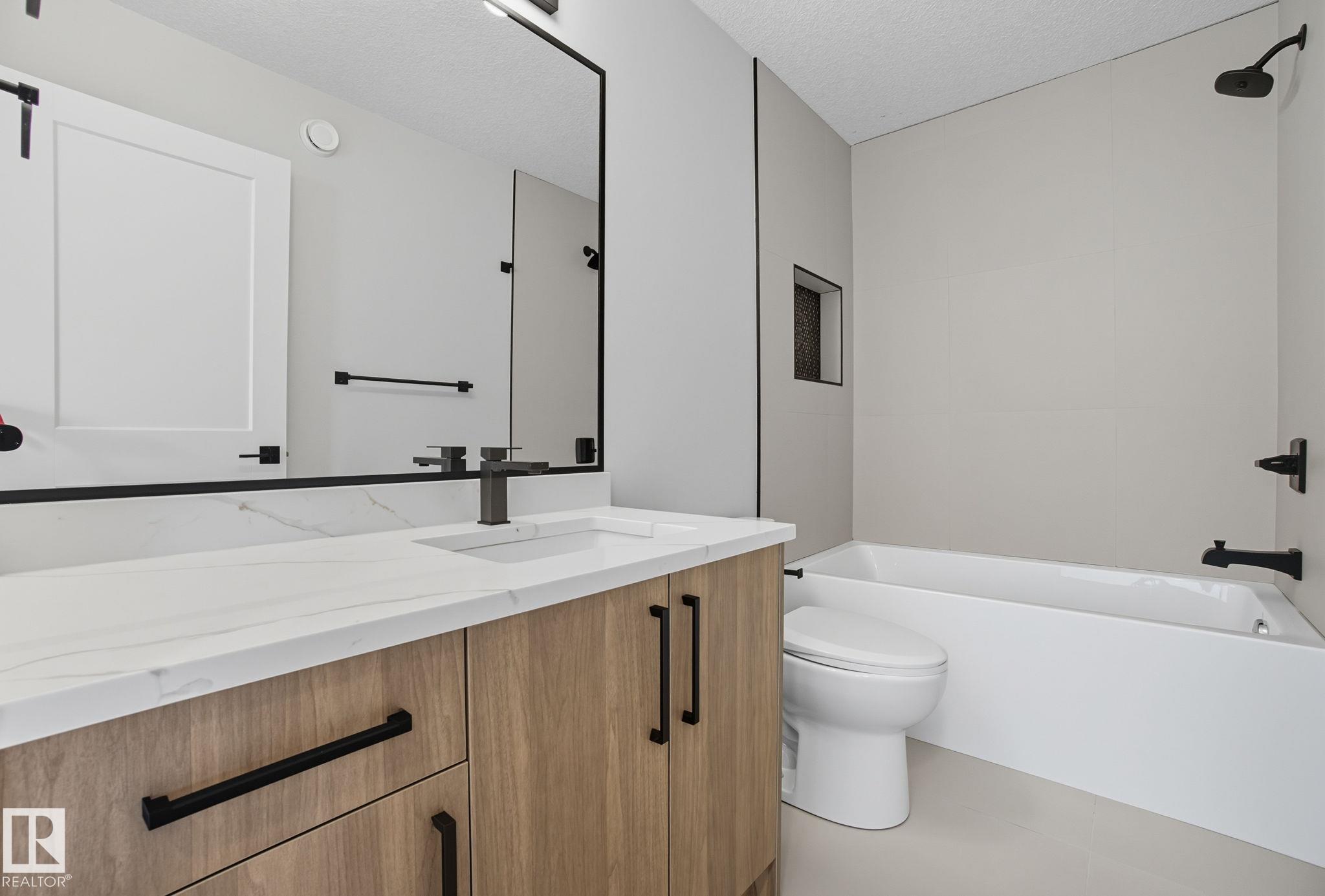 Photo 32 at 4 Harley Way, Hilldowns, Spruce Grove