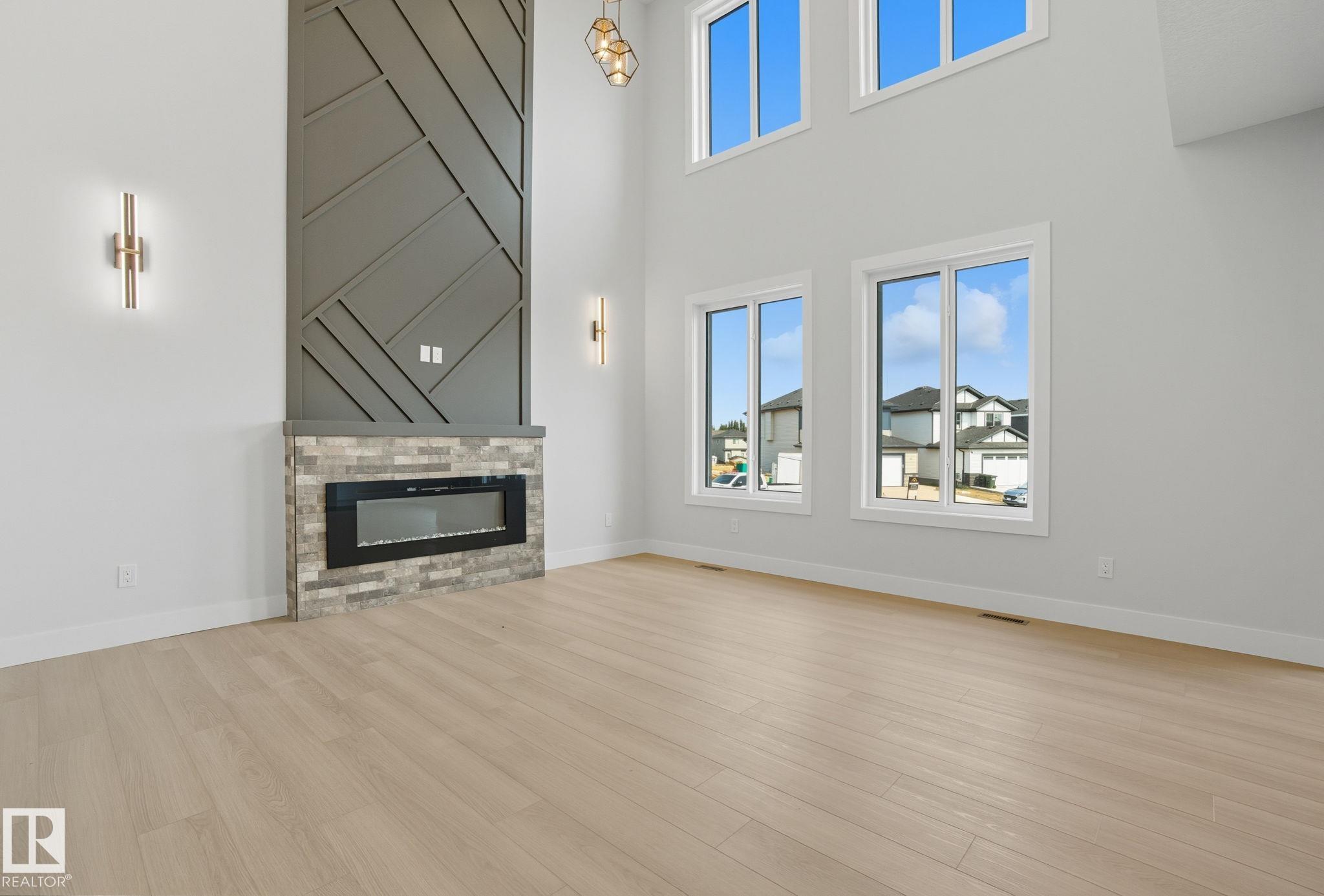 Photo 6 at 4 Harley Way, Hilldowns, Spruce Grove
