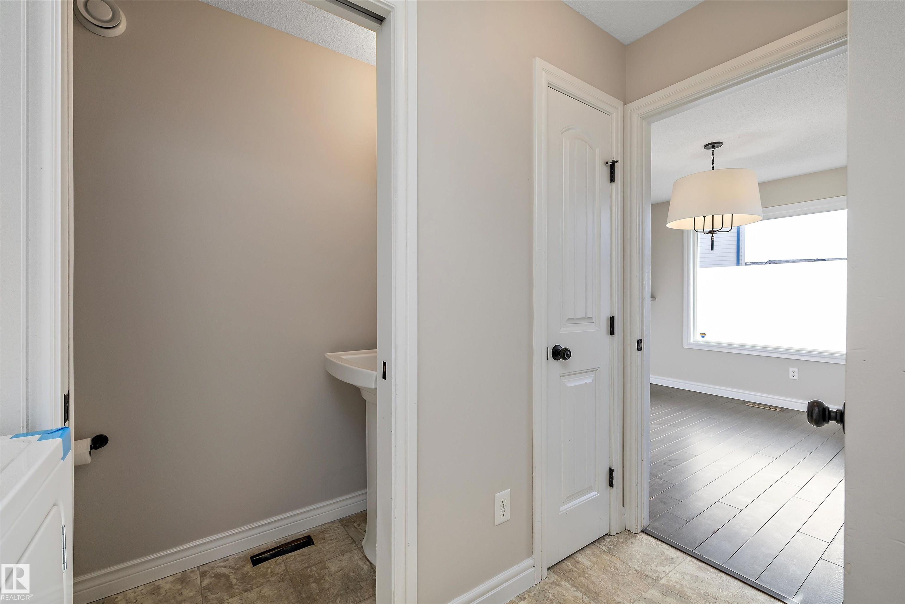 Photo 25 at 1104 161 Street SW, Glenridding Heights, Edmonton