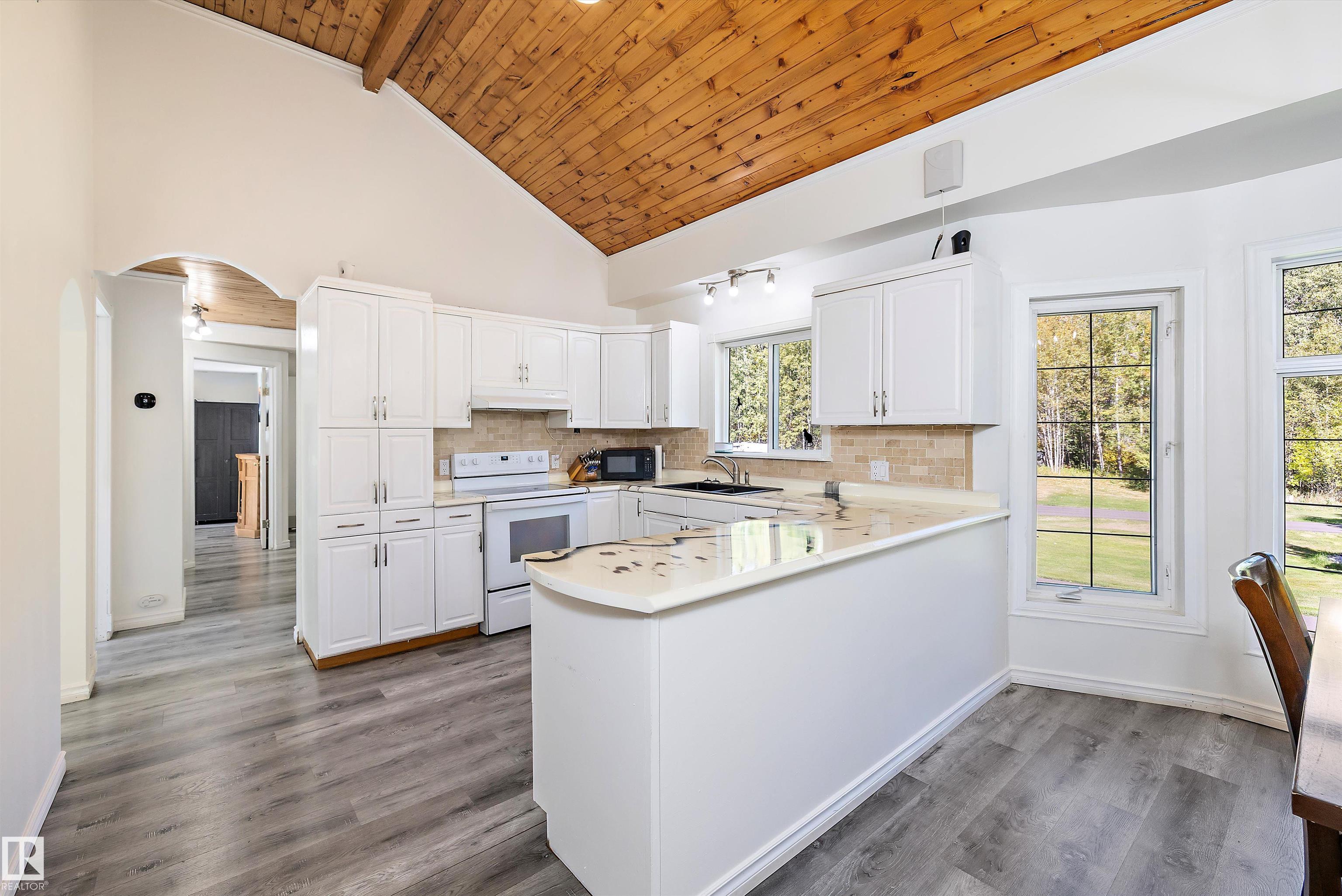 Photo 15 at 4 - 54113 Rge Road 13, Parkland Heights, Rural Parkland County