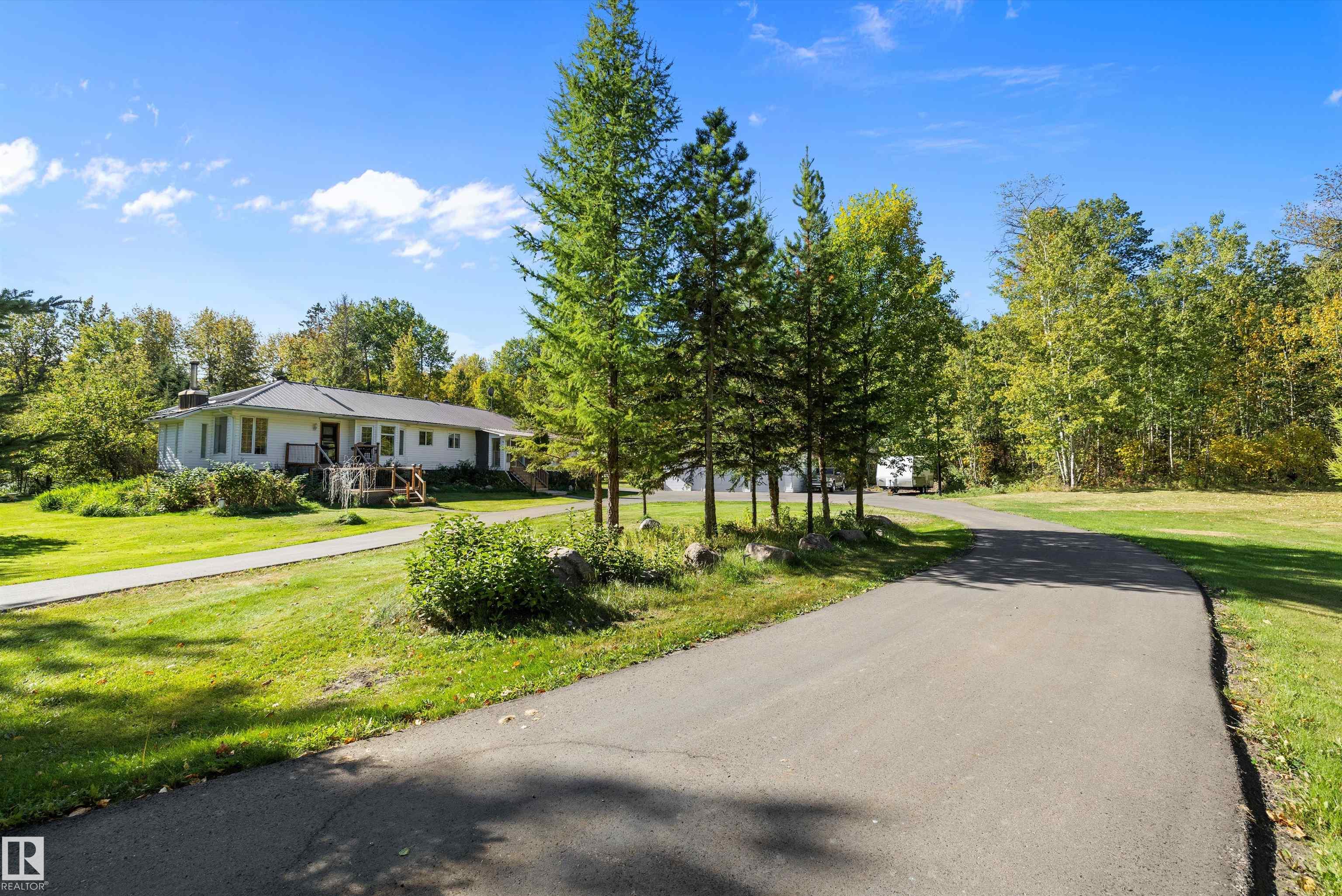 Photo 4 at 4 - 54113 Rge Road 13, Parkland Heights, Rural Parkland County