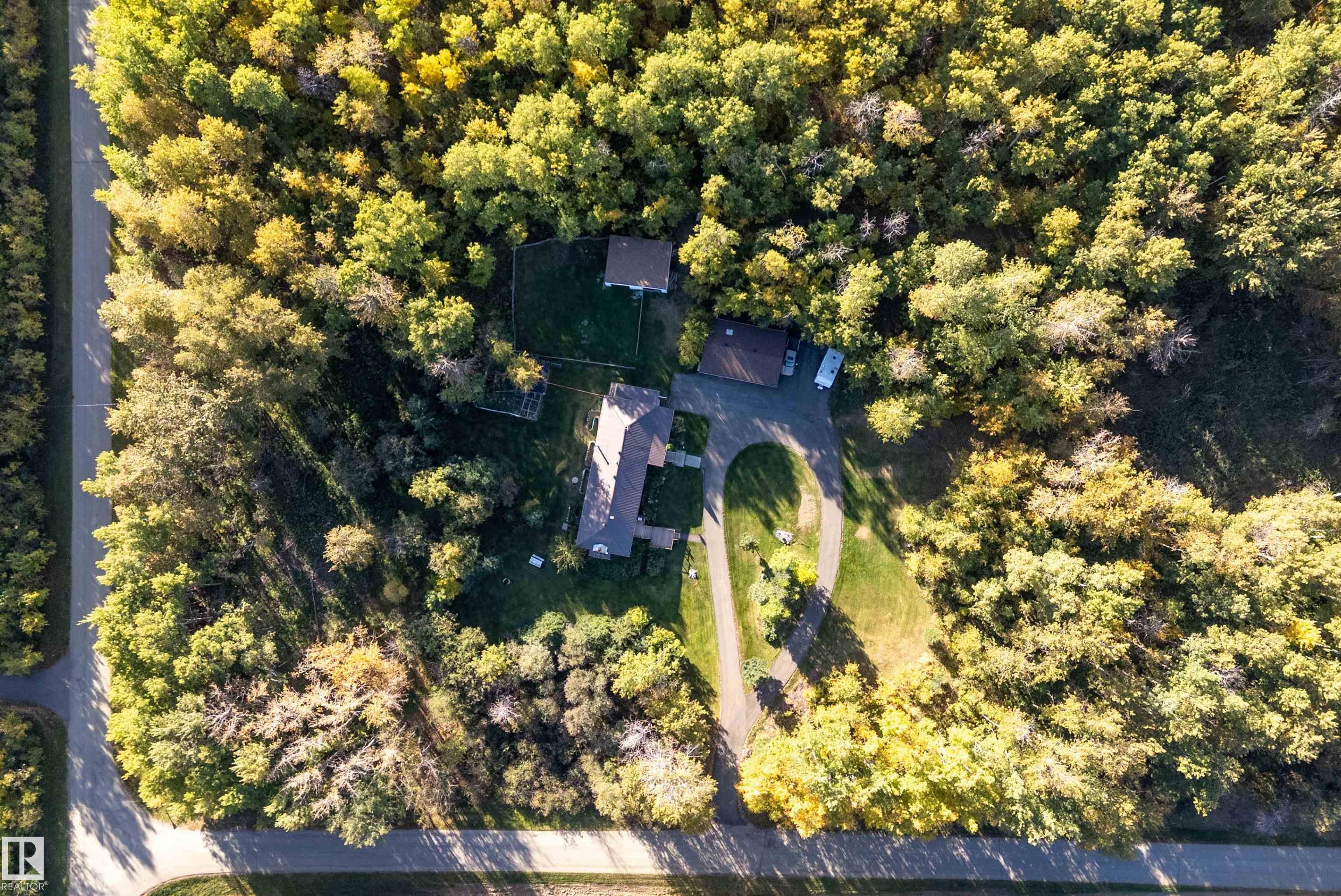 Photo 6 at 4 - 54113 Rge Road 13, Parkland Heights, Rural Parkland County