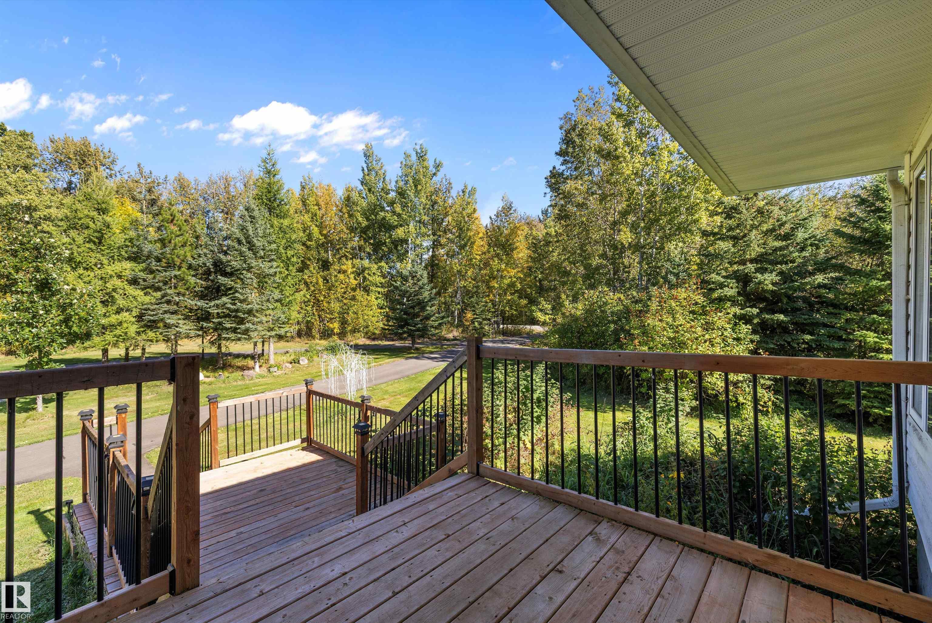 Photo 10 at 4 - 54113 Rge Road 13, Parkland Heights, Rural Parkland County