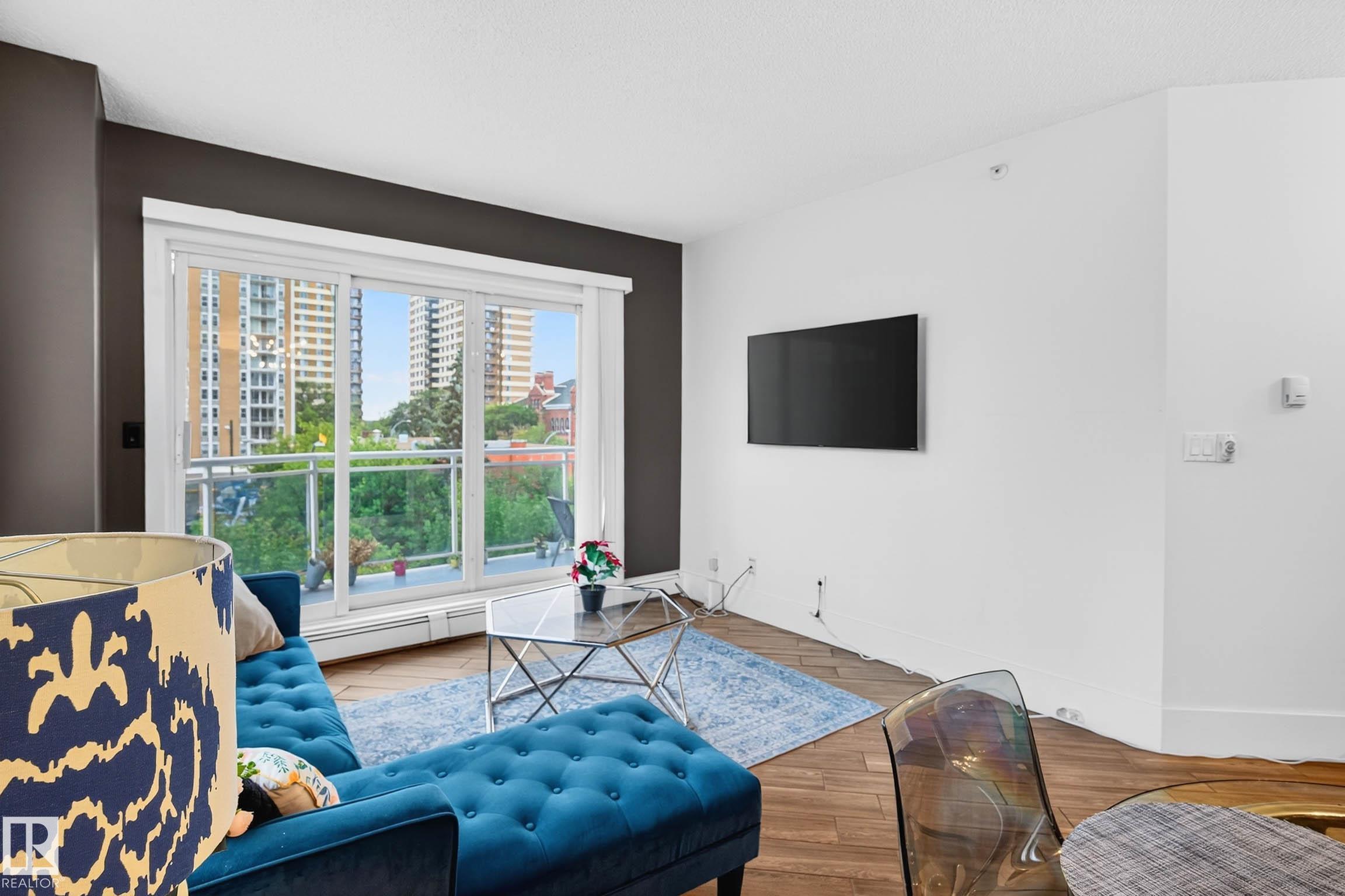 Photo 3 at 401 - 10504 99 Avenue NW, Downtown, Edmonton
