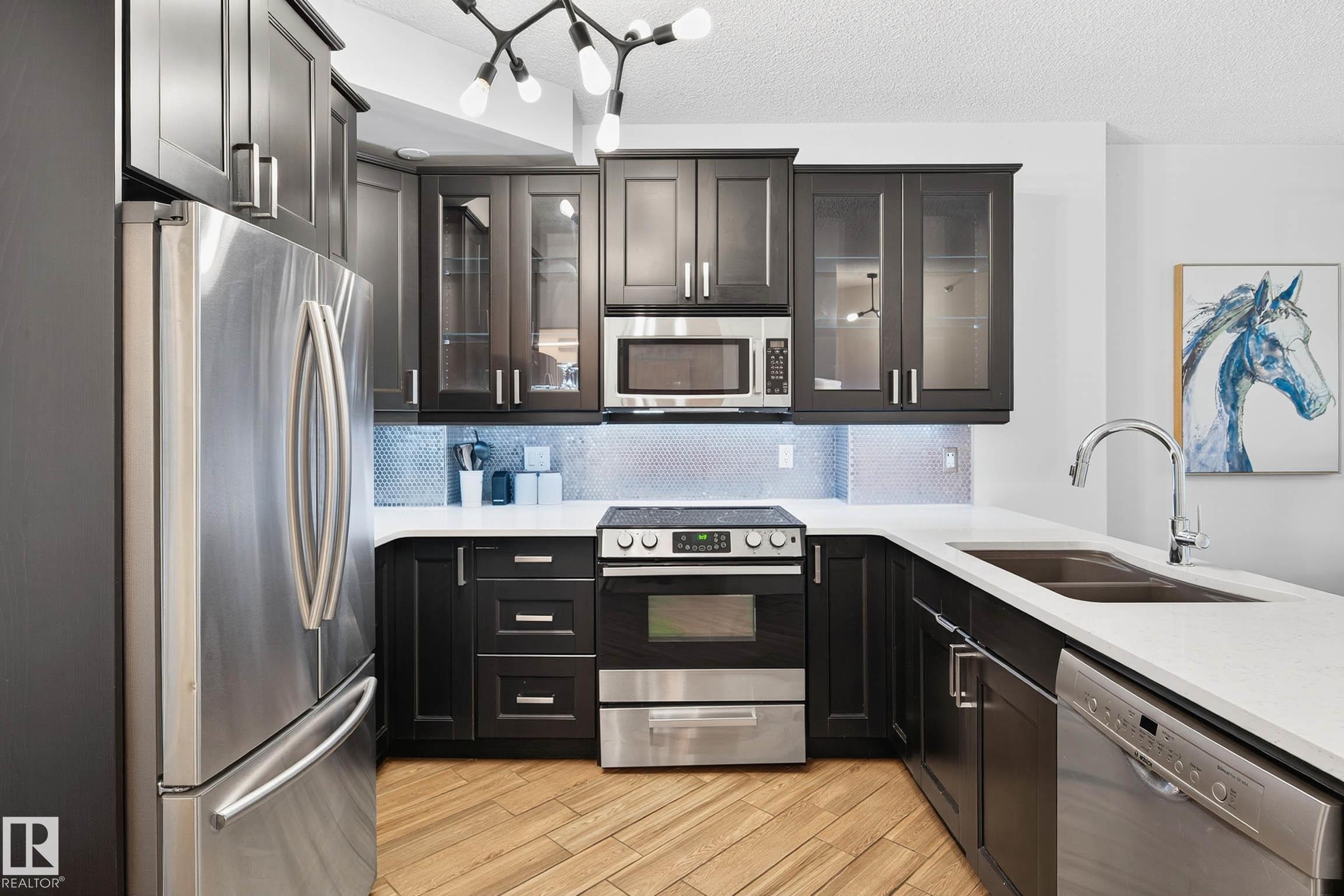 Photo 9 at 401 - 10504 99 Avenue NW, Downtown, Edmonton