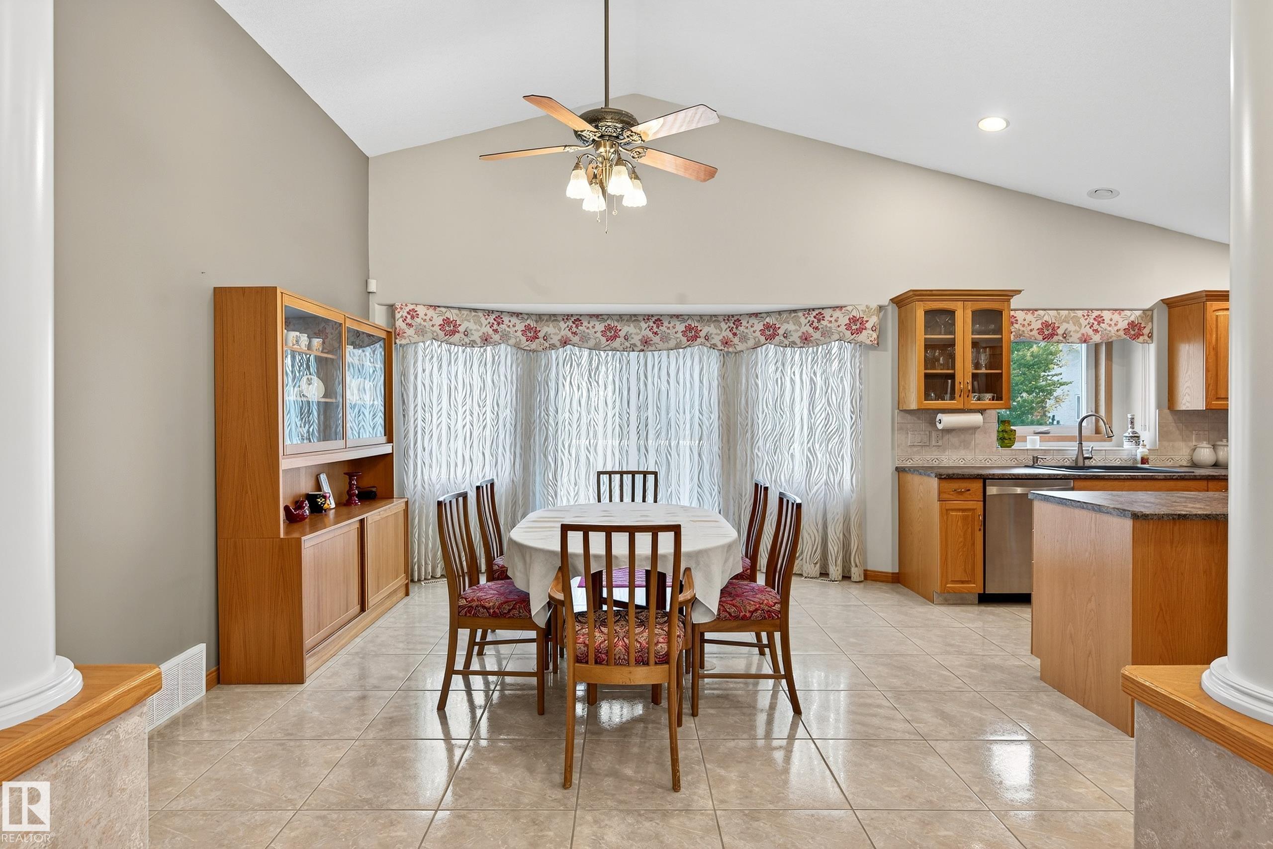 Photo 13 at 15711 135 Street NW, Carlton, Edmonton