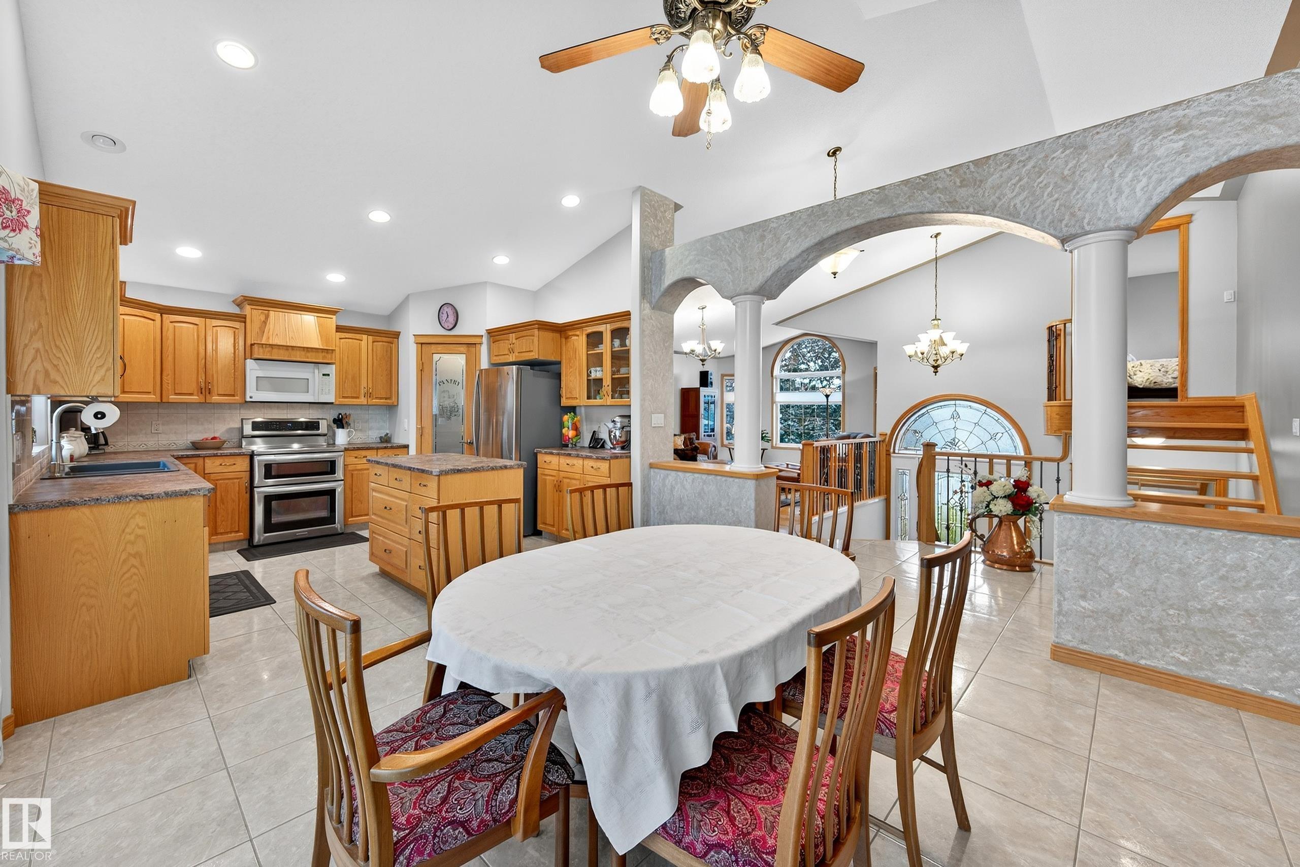 Photo 15 at 15711 135 Street NW, Carlton, Edmonton