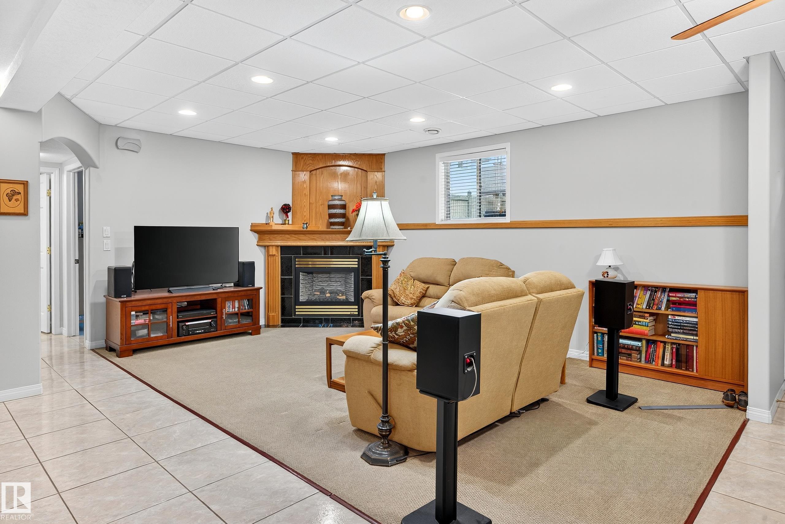 Photo 34 at 15711 135 Street NW, Carlton, Edmonton