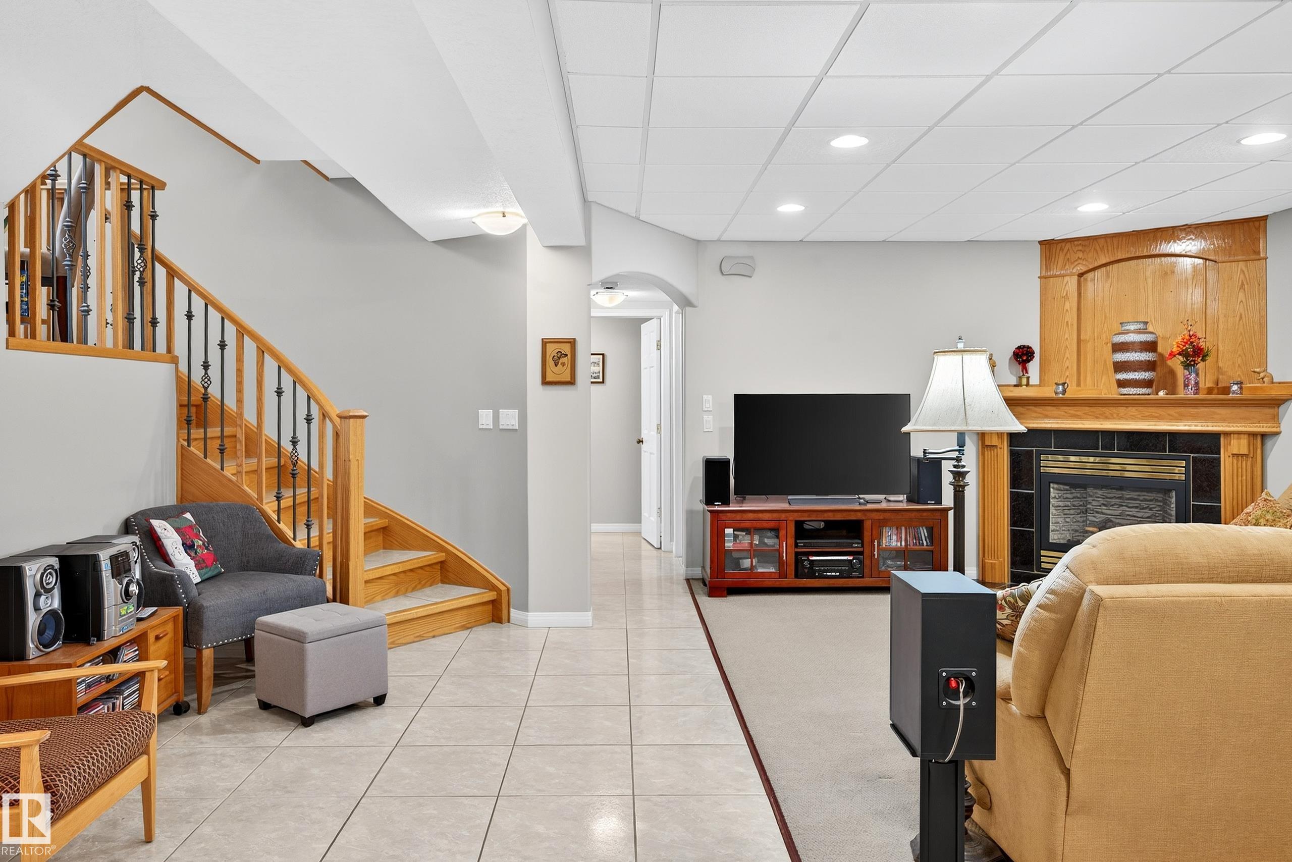 Photo 43 at 15711 135 Street NW, Carlton, Edmonton