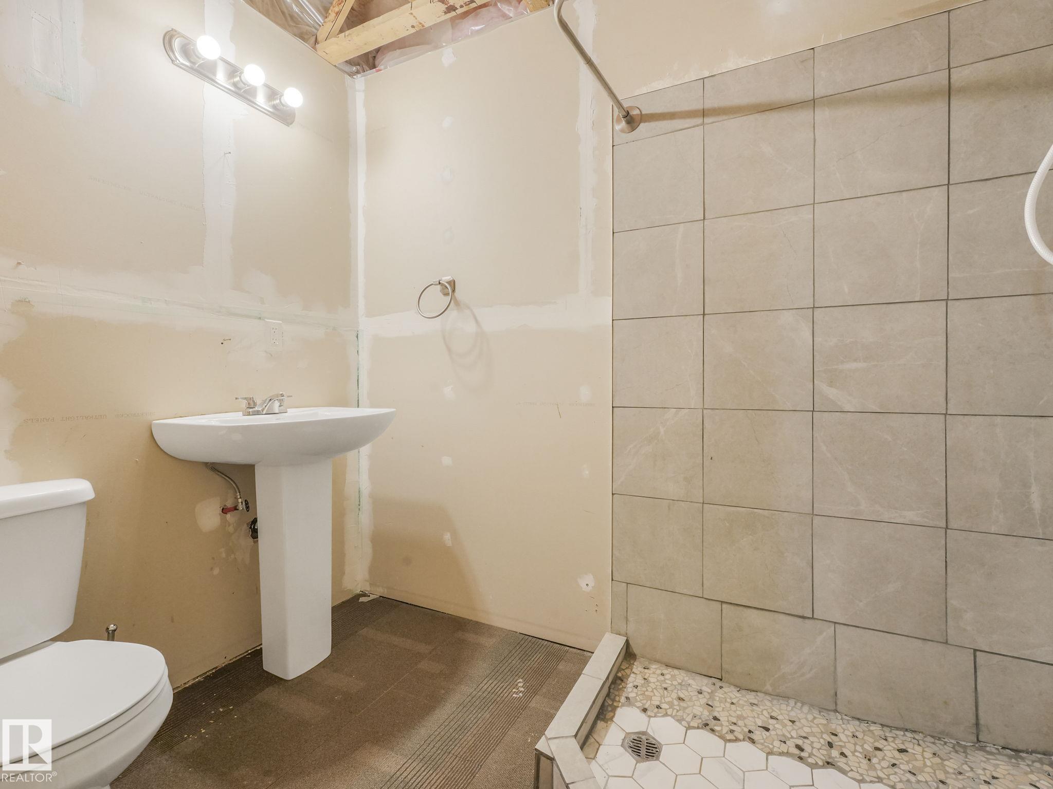 Photo 38 at 6030 214 Street NW, The Hamptons, Edmonton