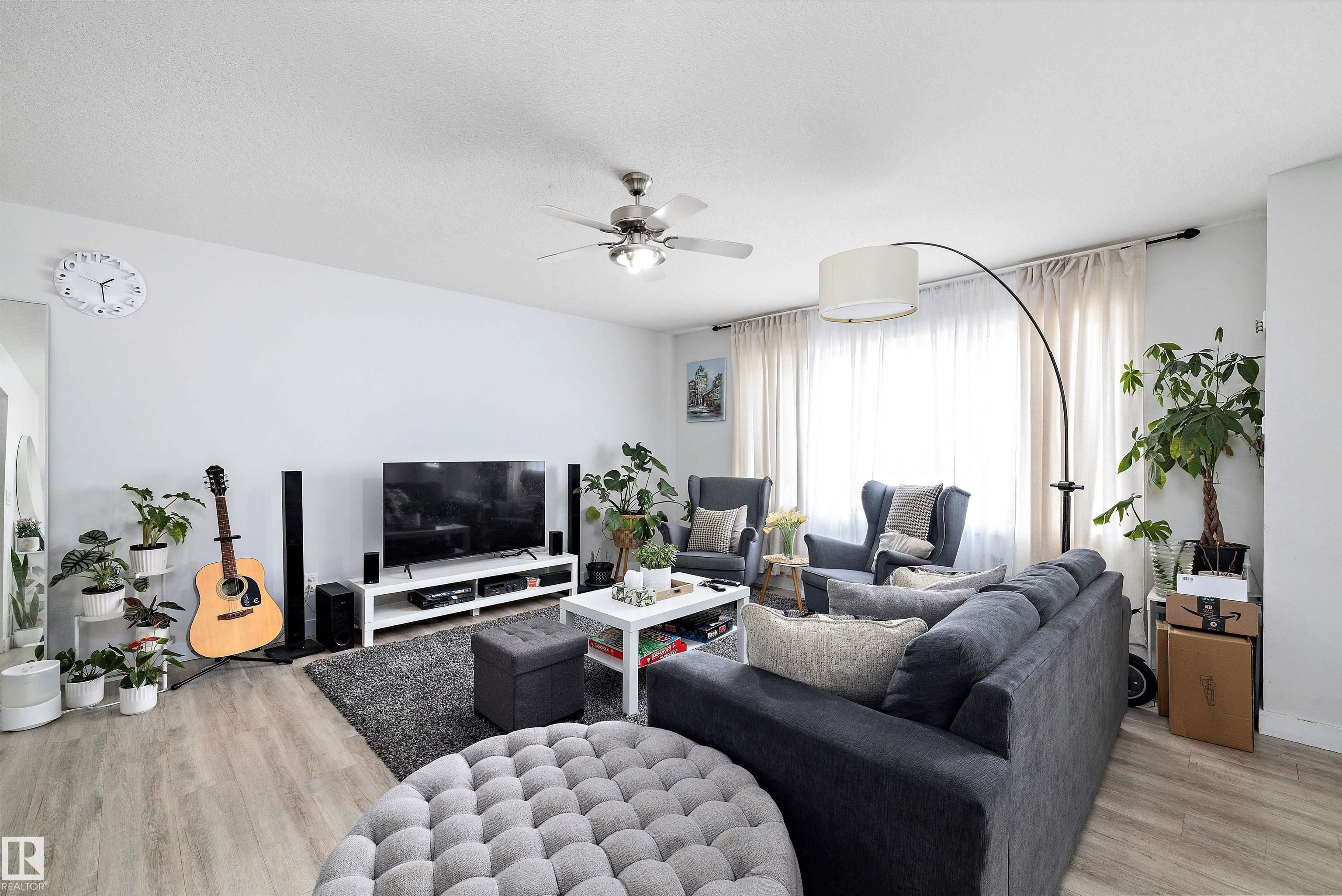 Photo 12 at 10229/10231 159 Street NW, Britannia Youngstown, Edmonton