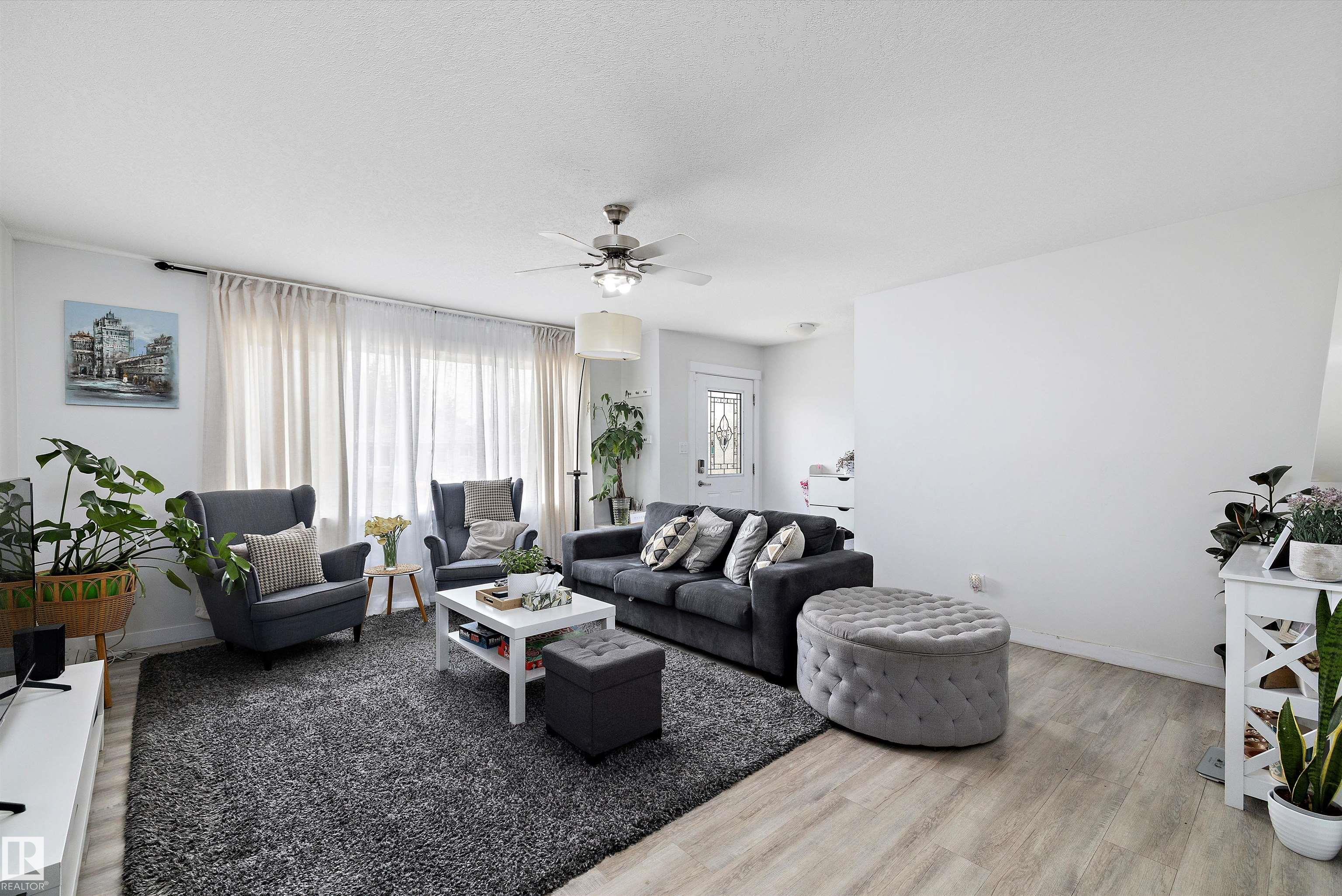 Photo 13 at 10229/10231 159 Street NW, Britannia Youngstown, Edmonton