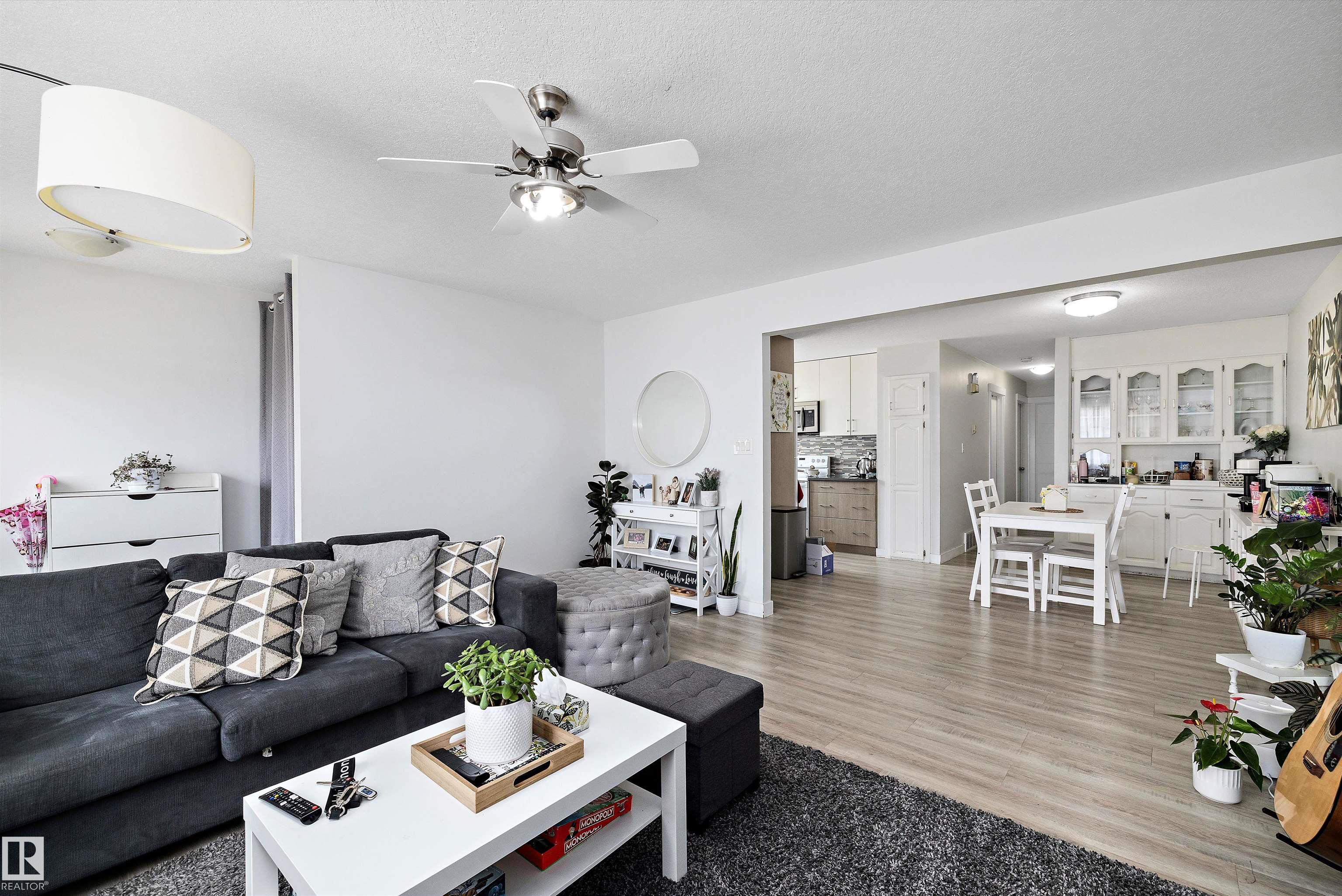 Photo 14 at 10229/10231 159 Street NW, Britannia Youngstown, Edmonton