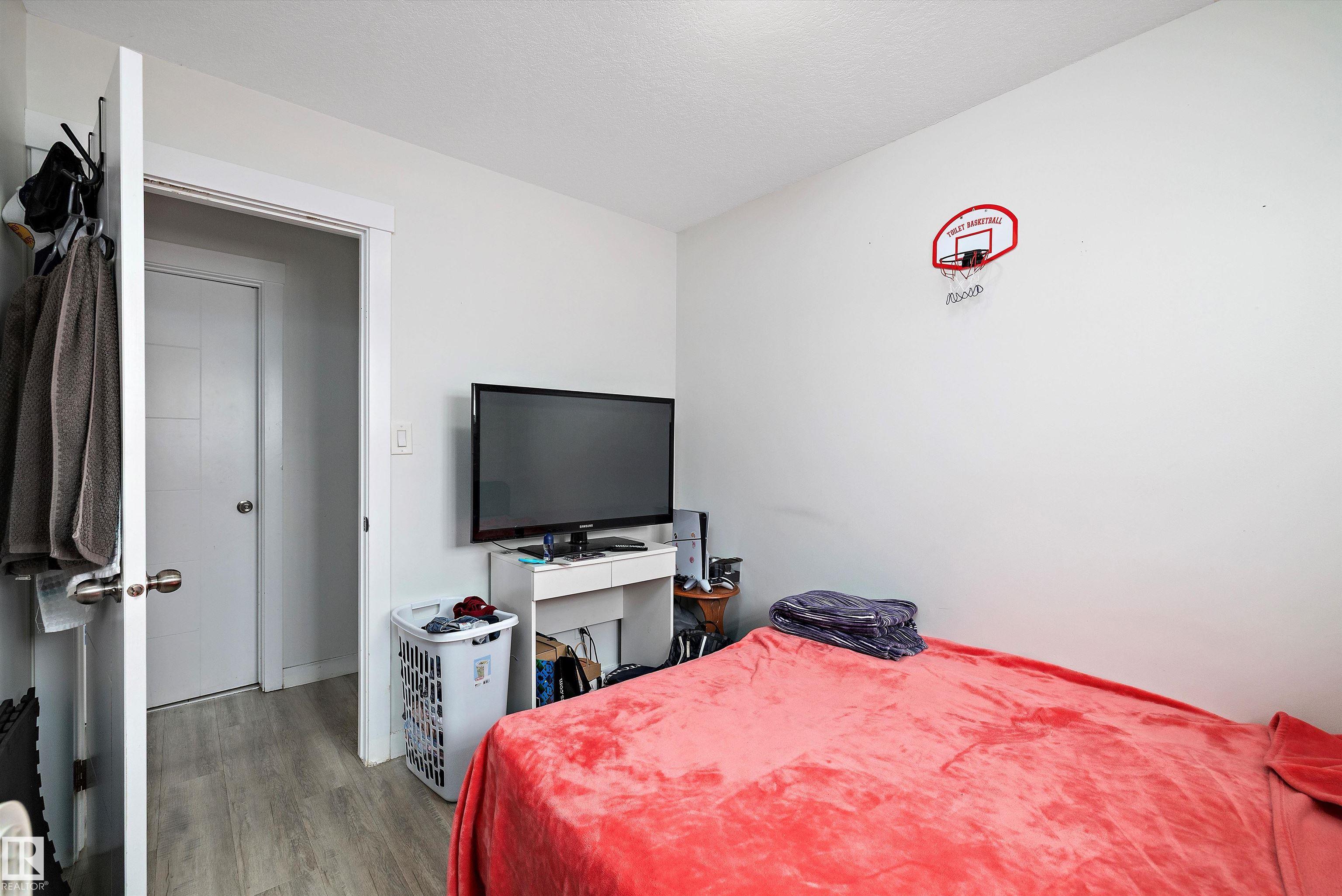 Photo 16 at 10229/10231 159 Street NW, Britannia Youngstown, Edmonton