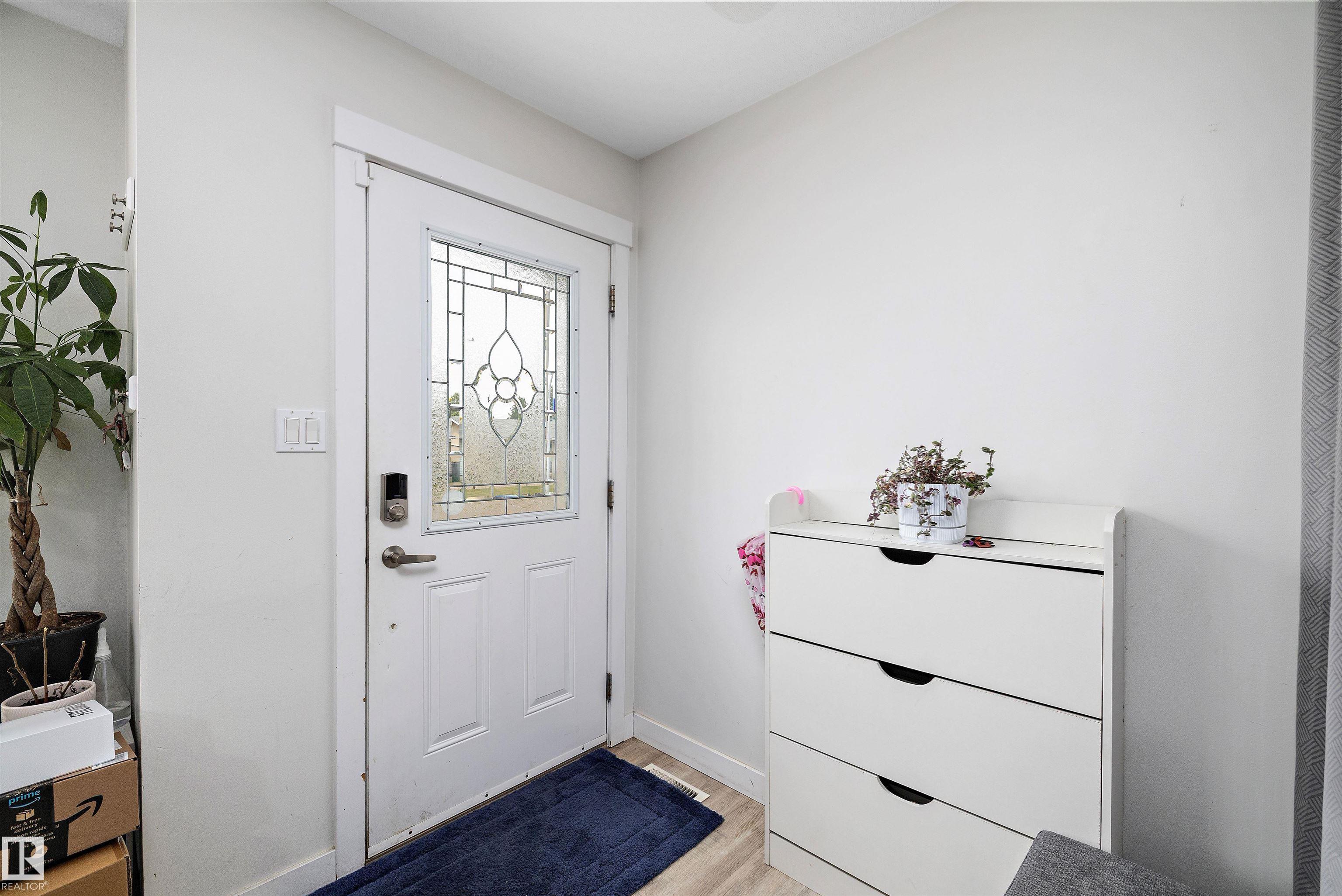 Photo 3 at 10229/10231 159 Street NW, Britannia Youngstown, Edmonton