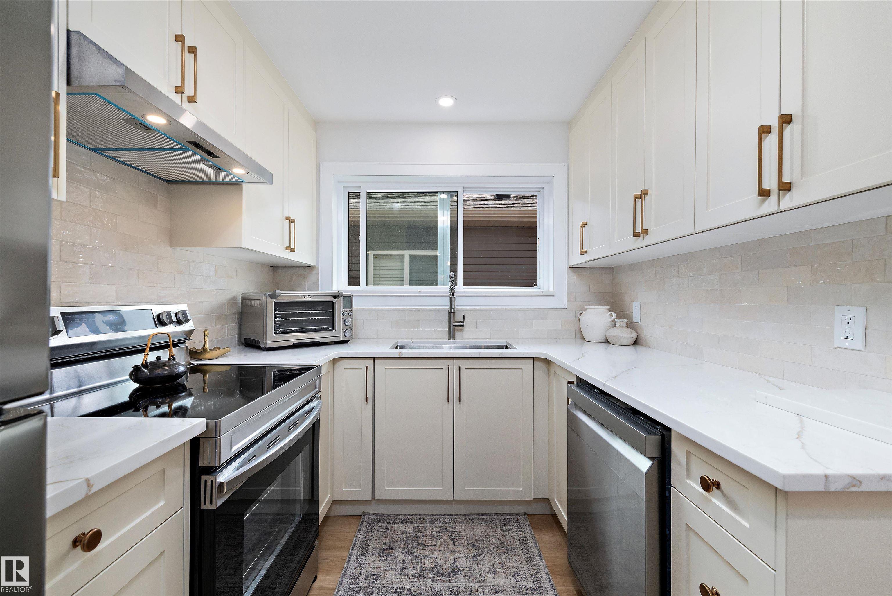Photo 34 at 10229/10231 159 Street NW, Britannia Youngstown, Edmonton