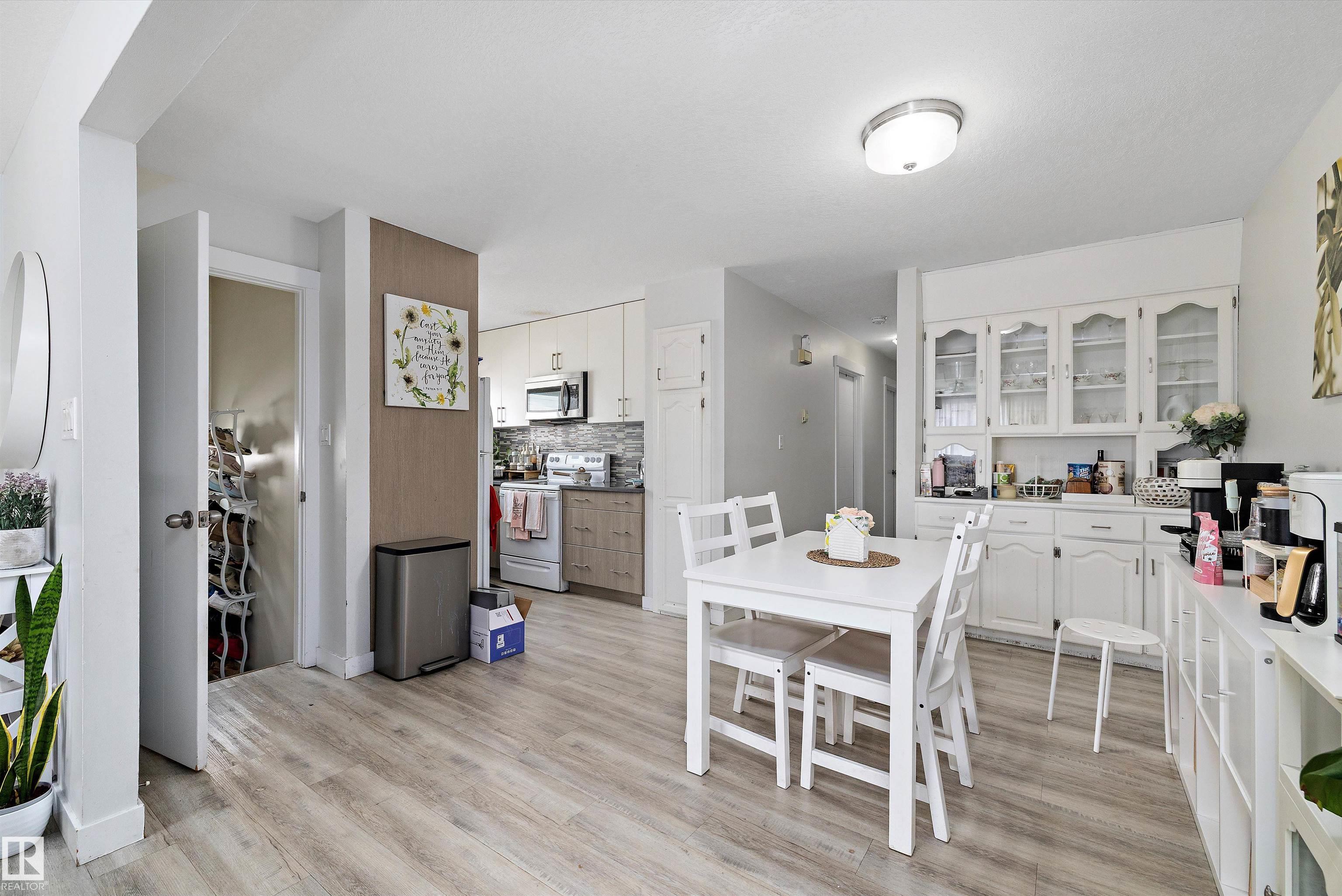 Photo 5 at 10229/10231 159 Street NW, Britannia Youngstown, Edmonton