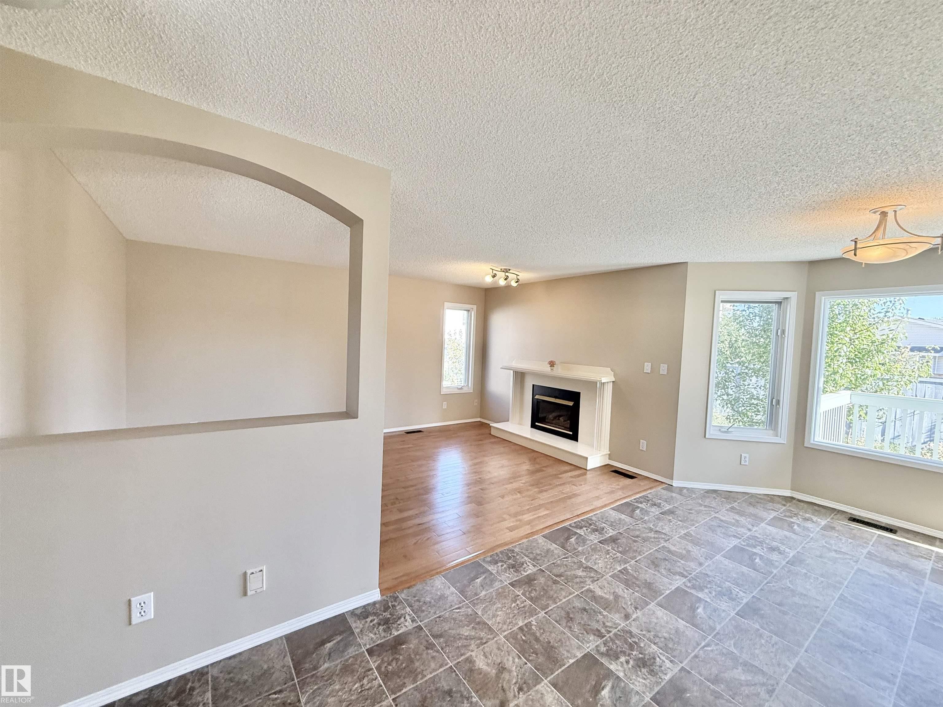 Photo 15 at 15419 132 Street NW, Oxford, Edmonton