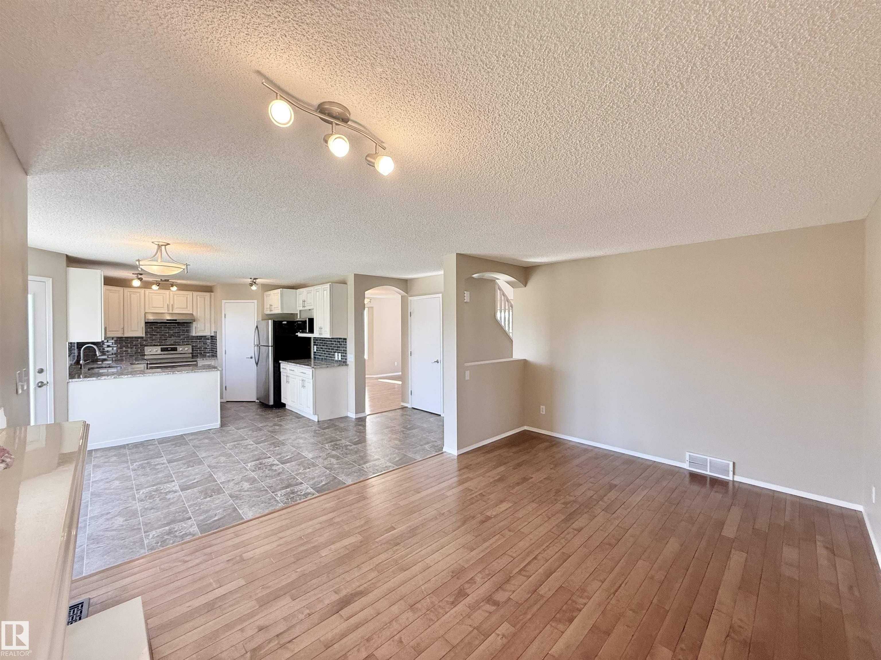 Photo 17 at 15419 132 Street NW, Oxford, Edmonton