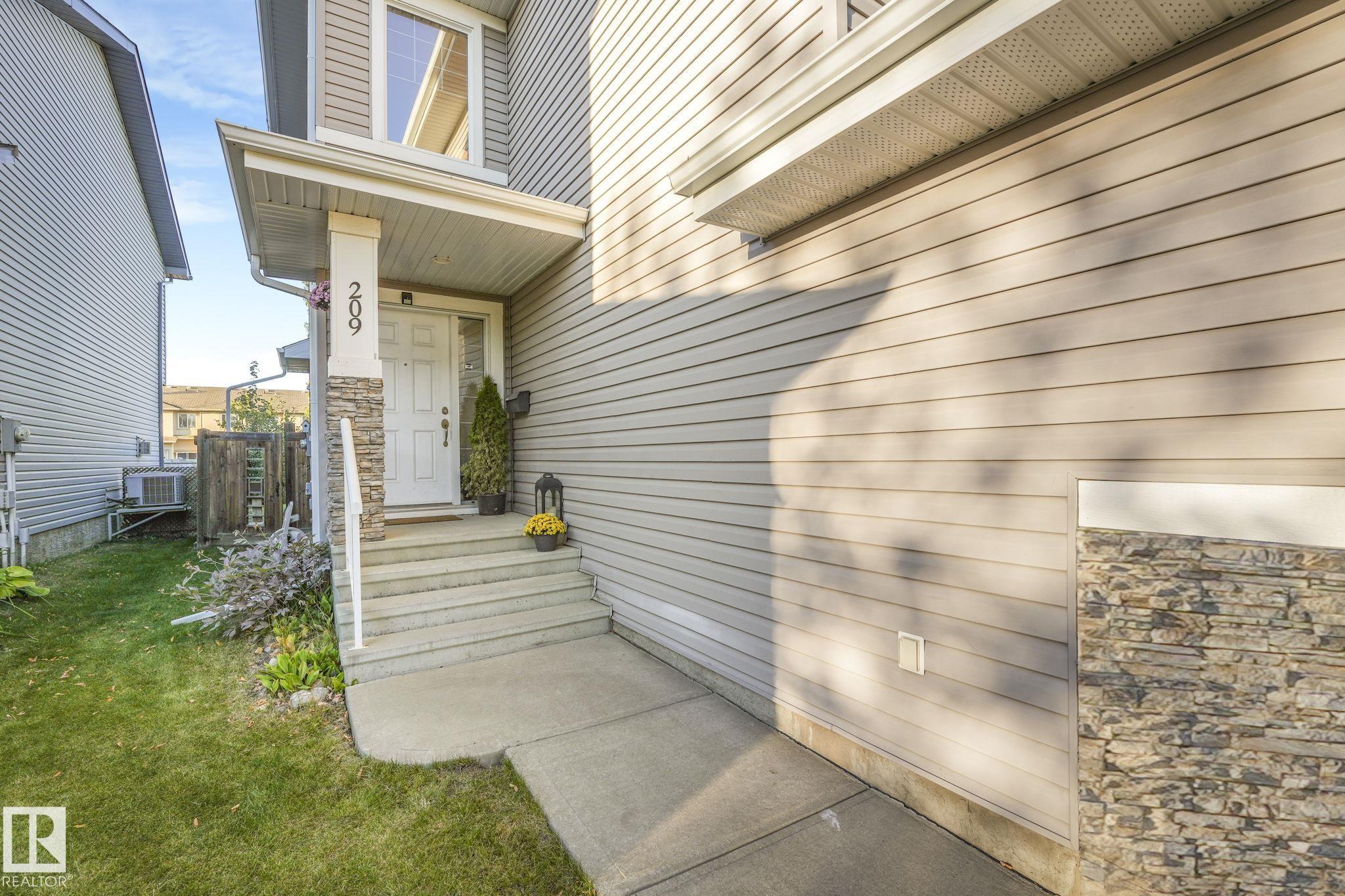 Photo 3 at 209 Silverstone Crescent, Silverstone, Stony Plain