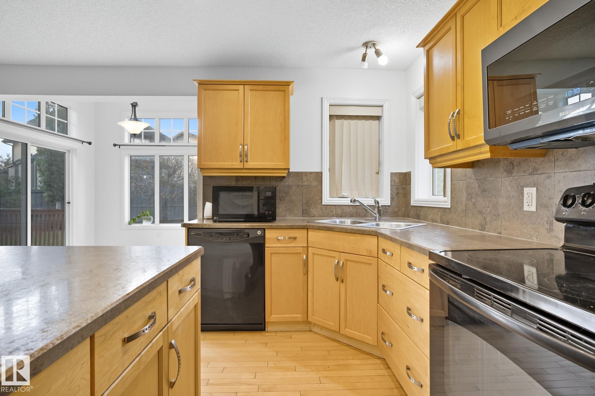 Photo 8 at 548 Adams Way SW, Ambleside, Edmonton