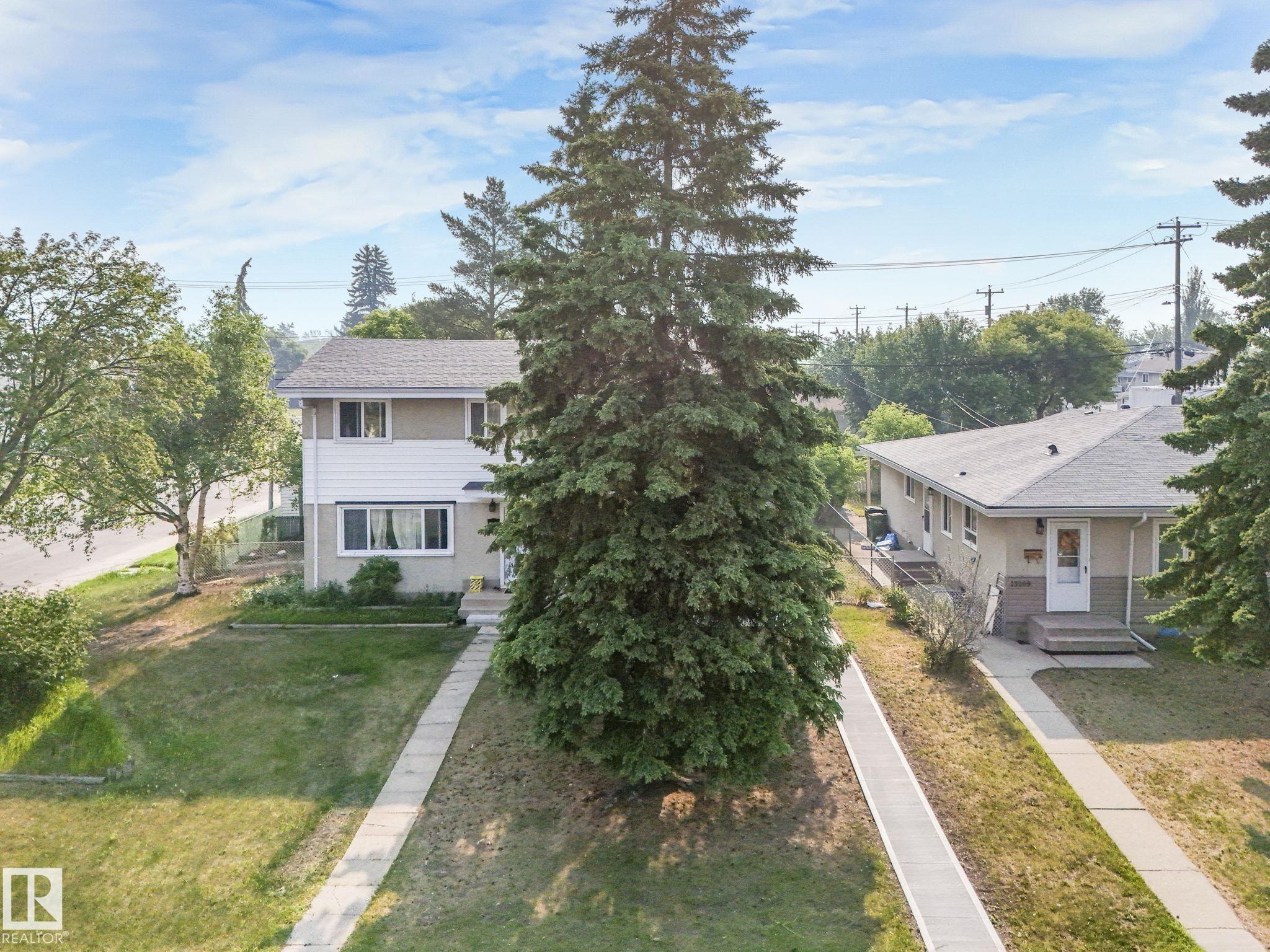 Photo 3 at 13211 95 Street NW, Glengarry, Edmonton