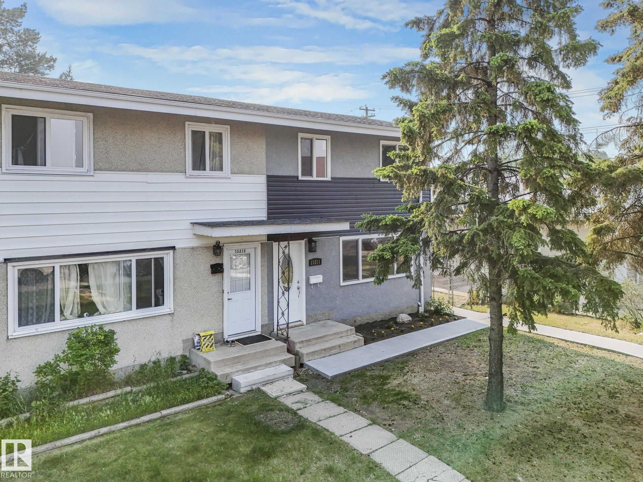 Photo 5 at 13211 95 Street NW, Glengarry, Edmonton