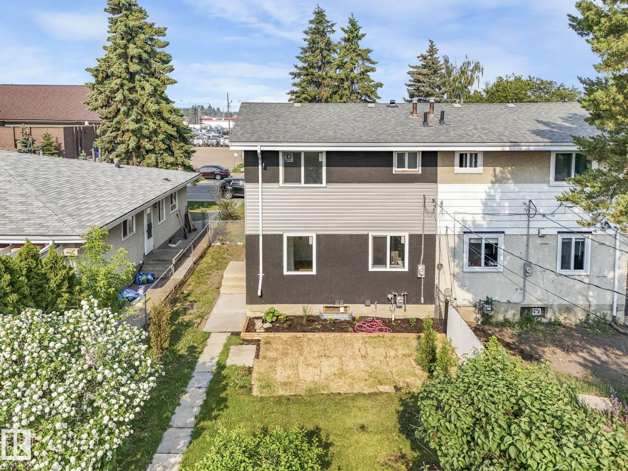 Photo 8 at 13211 95 Street NW, Glengarry, Edmonton