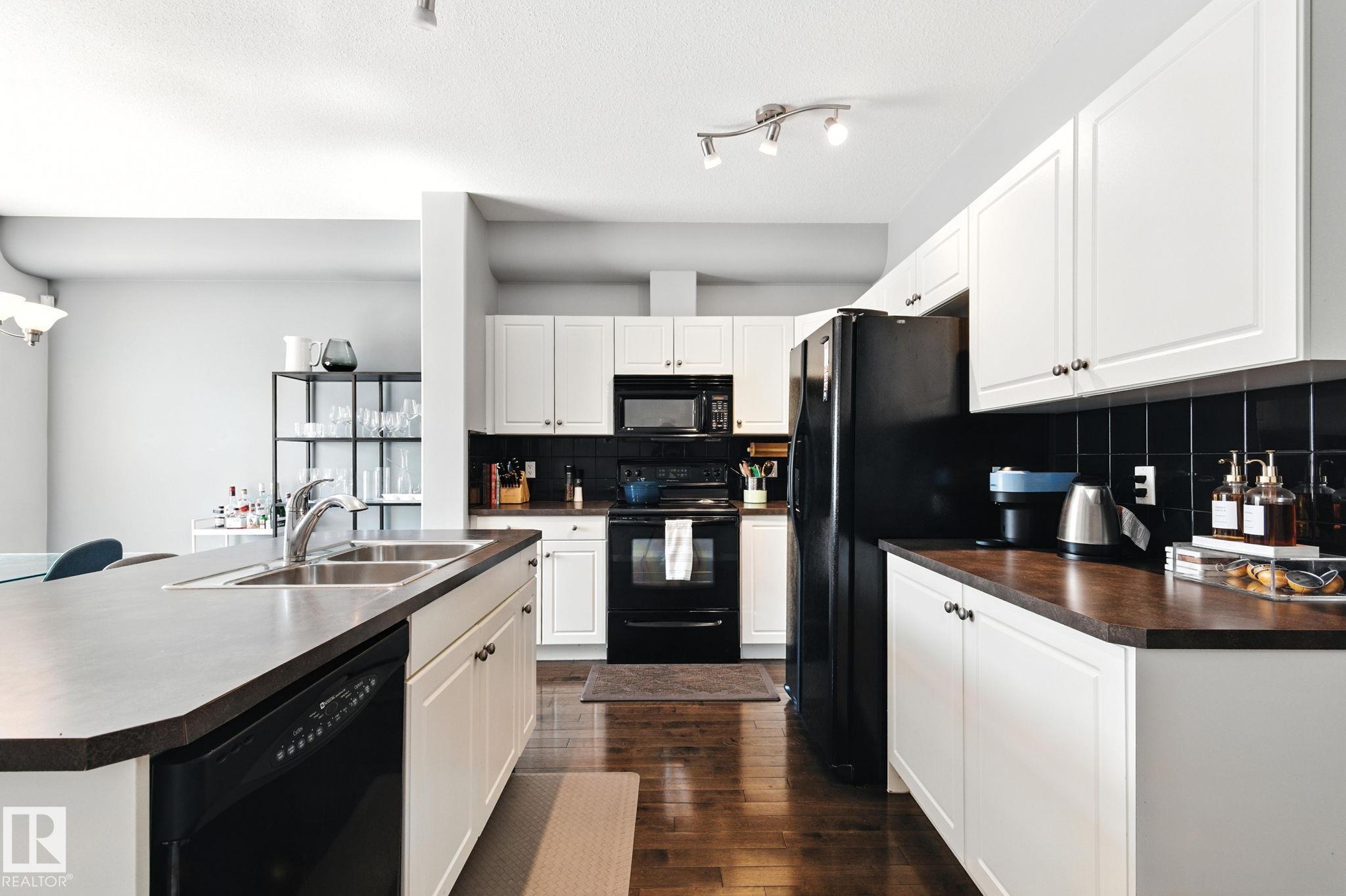 Photo 6 at 4481 Mccrae Avenue NW, Griesbach, Edmonton