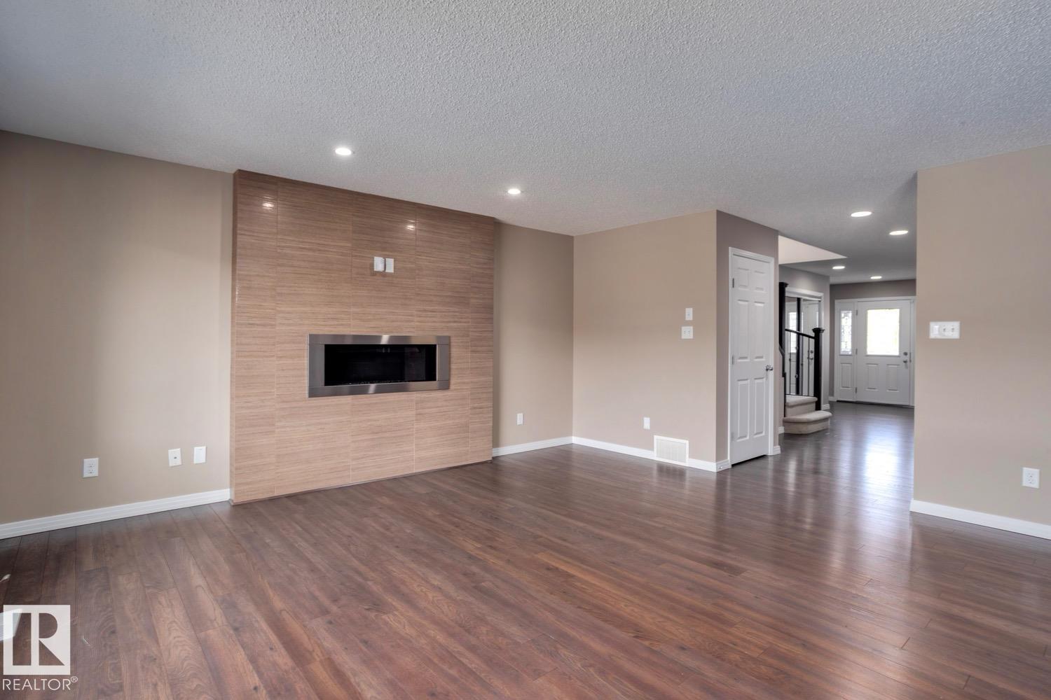 Photo 8 at 3528 Claxton Crescent SW, Chappelle Area, Edmonton