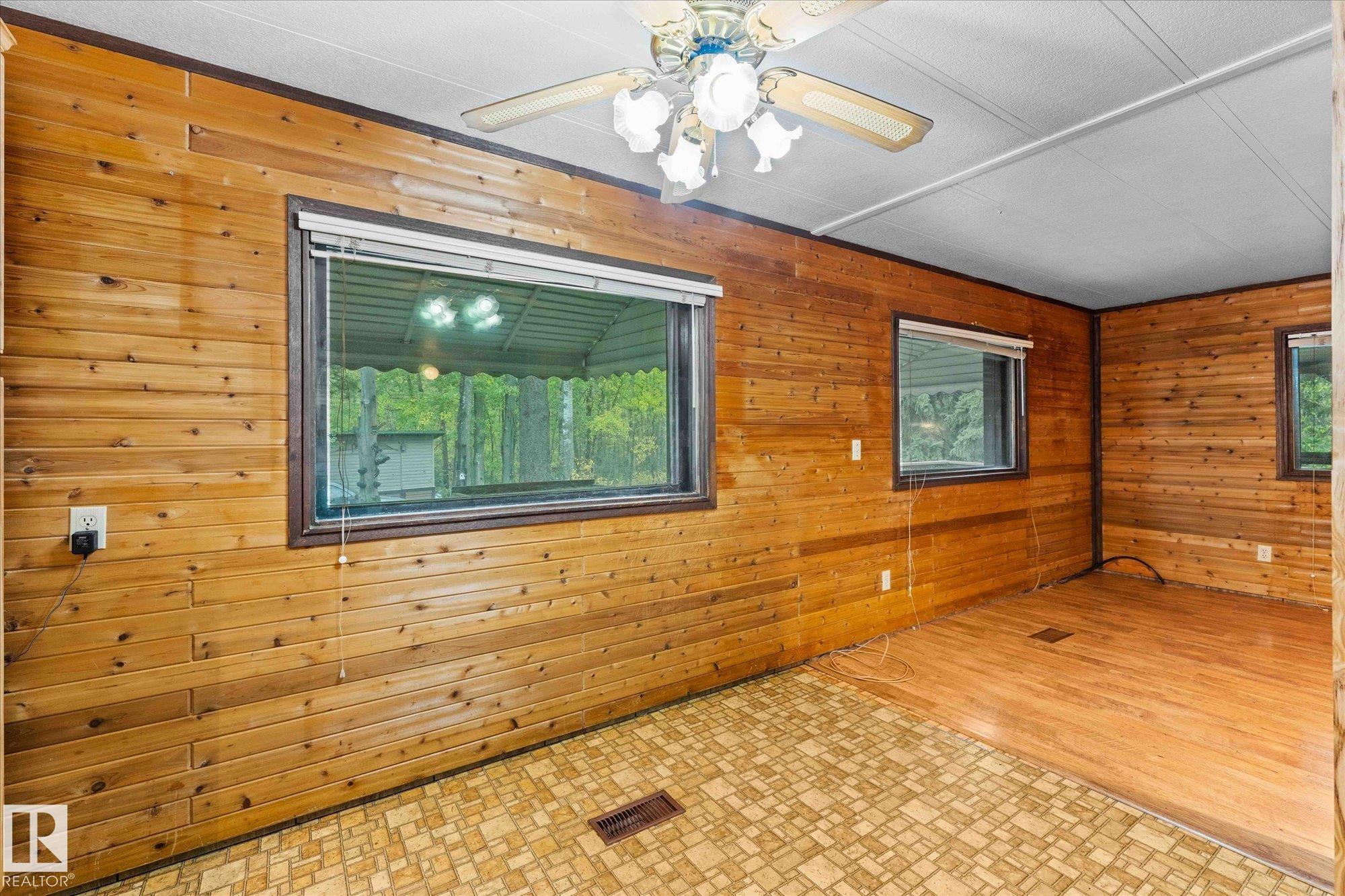 Photo 11 at 412 & 411 - 53303 Rge Road 31, Meso West I, Rural Parkland County