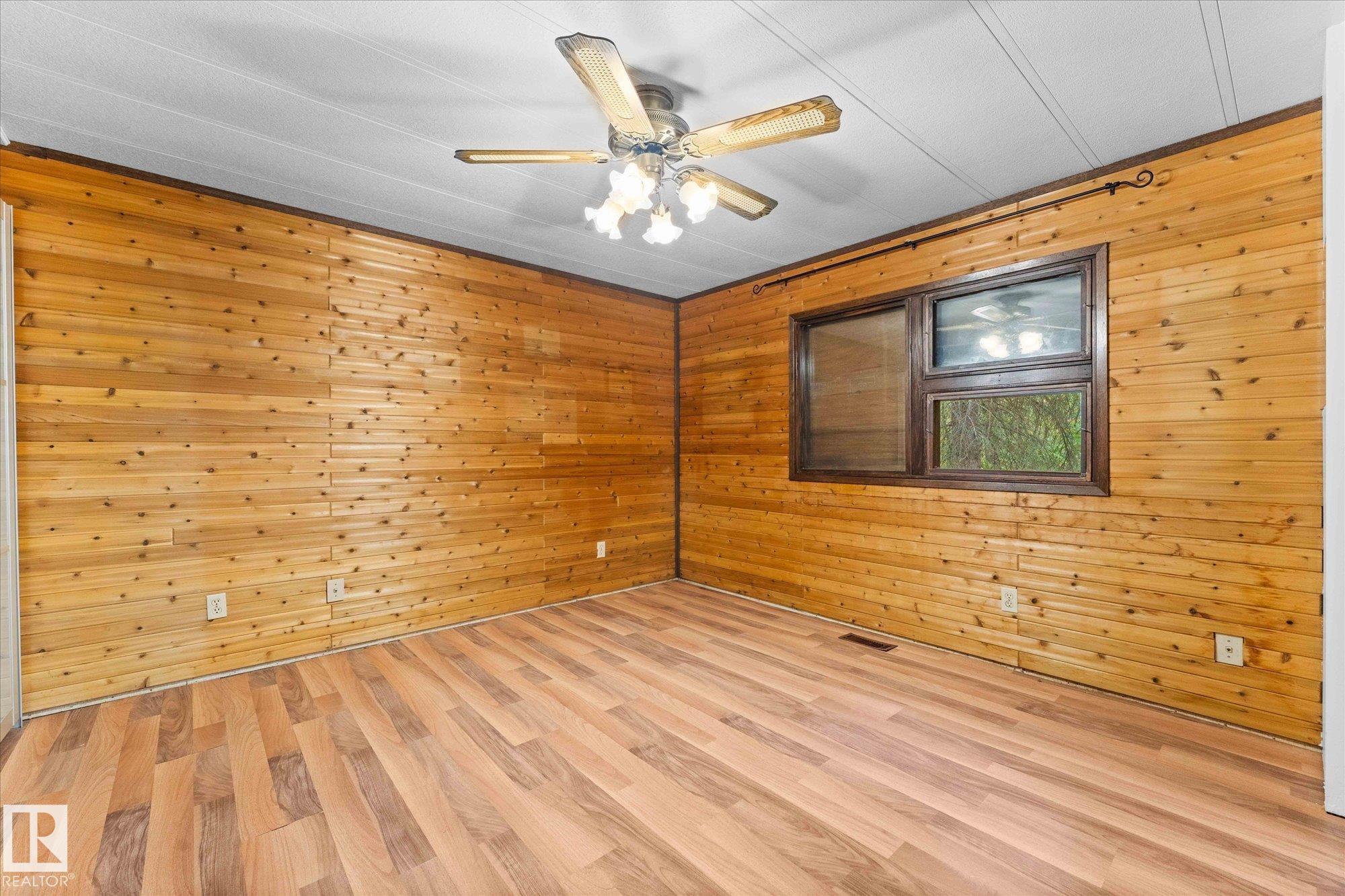 Photo 12 at 412 & 411 - 53303 Rge Road 31, Meso West I, Rural Parkland County