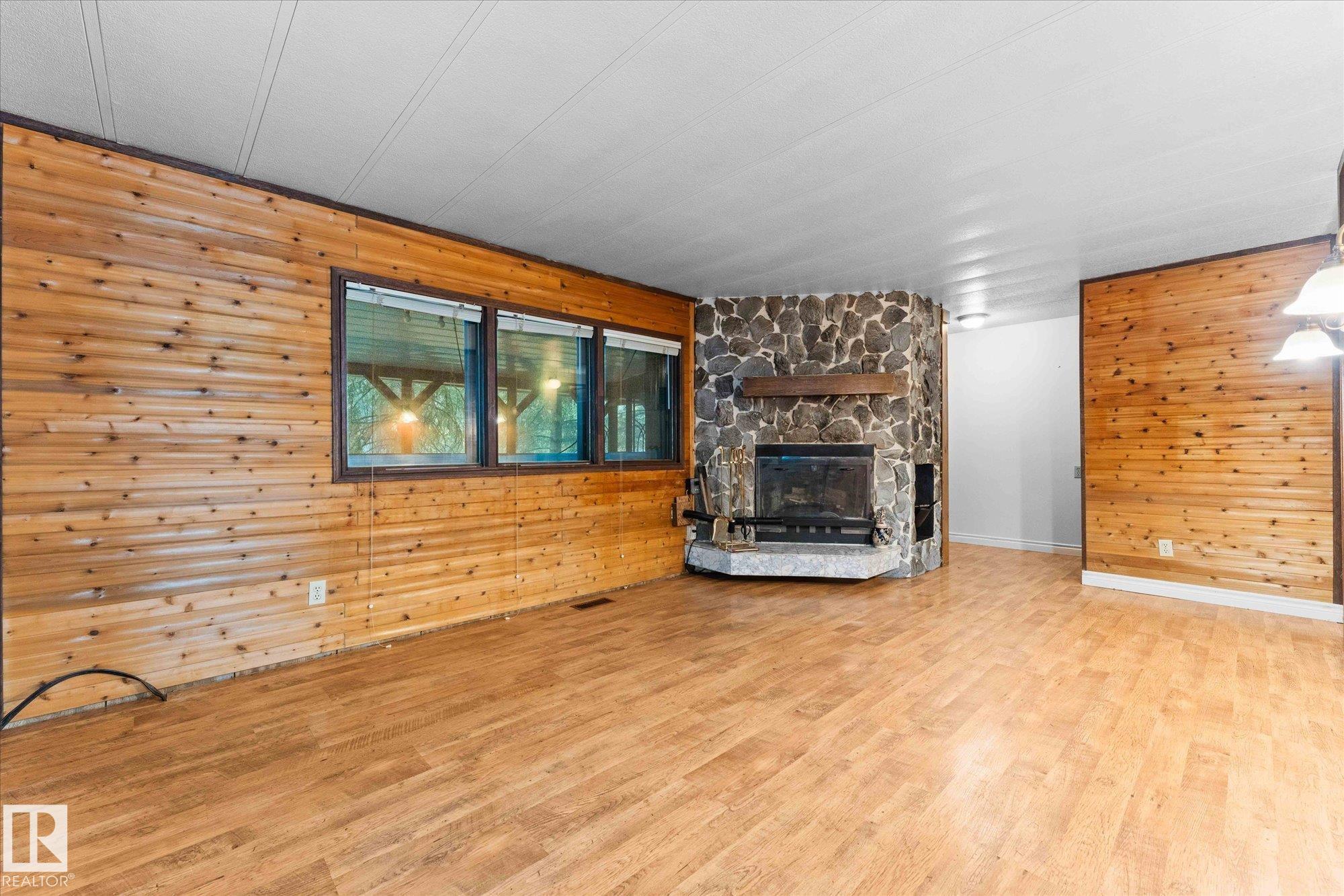Photo 10 at 412 & 411 - 53303 Rge Road 31, Meso West I, Rural Parkland County