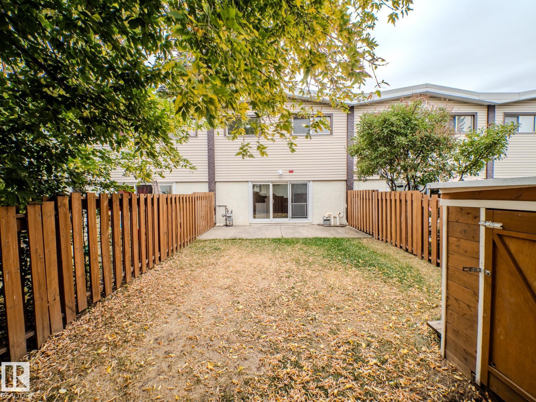 F - 16405 89 Avenue NW, West Meadowlark Park, Edmonton 