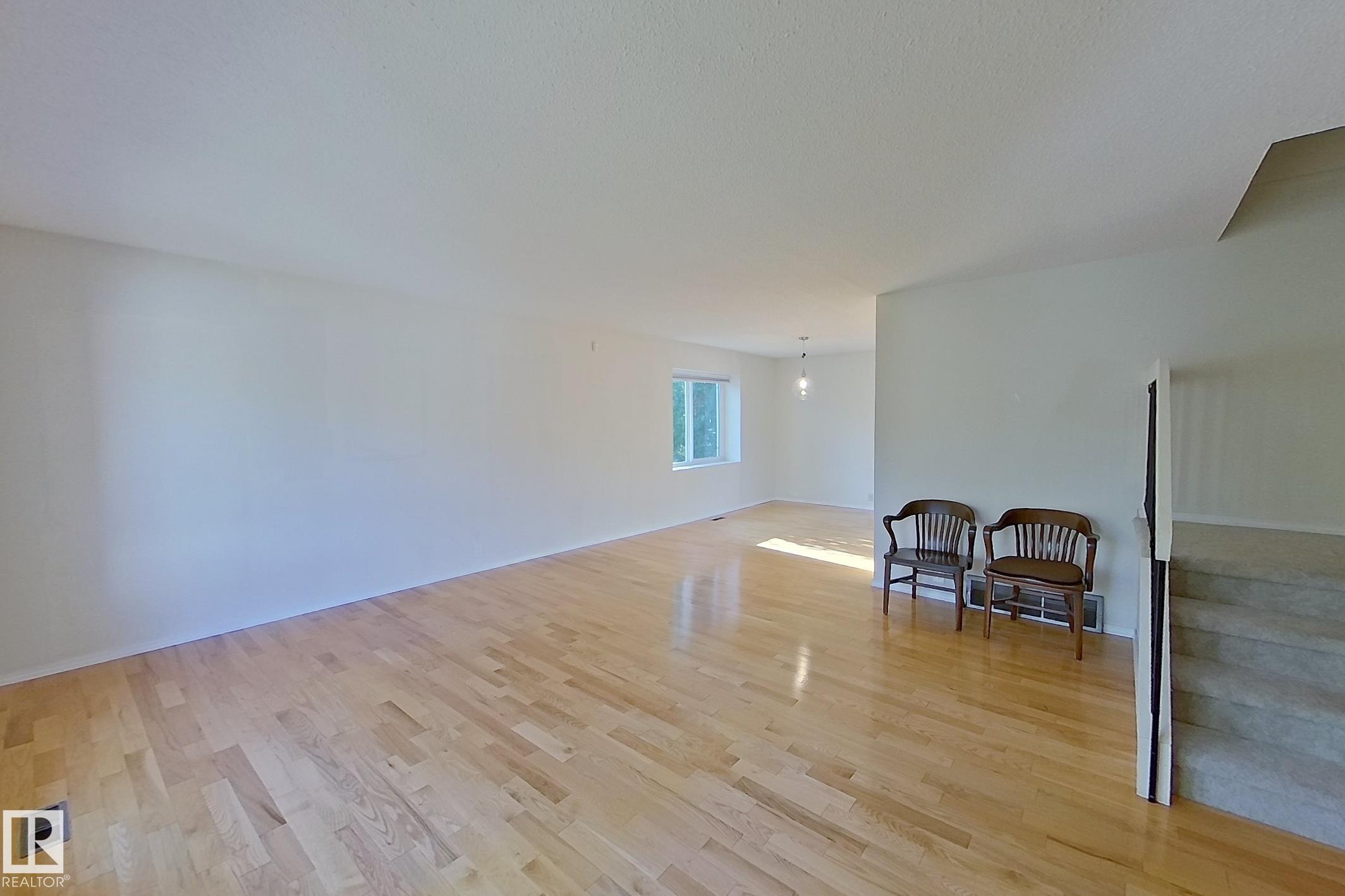 Photo 4 at 59 Woodcrest Avenue, Woodlands, St. Albert