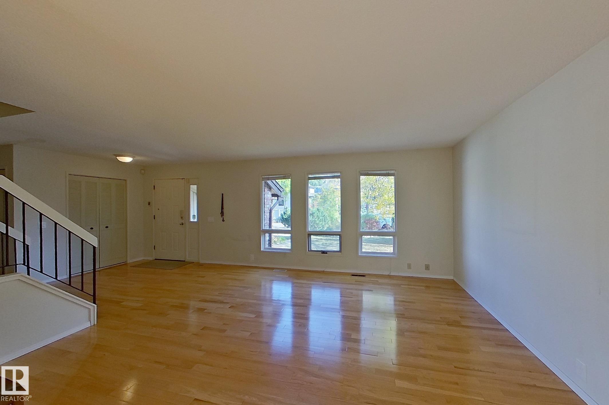 Photo 5 at 59 Woodcrest Avenue, Woodlands, St. Albert