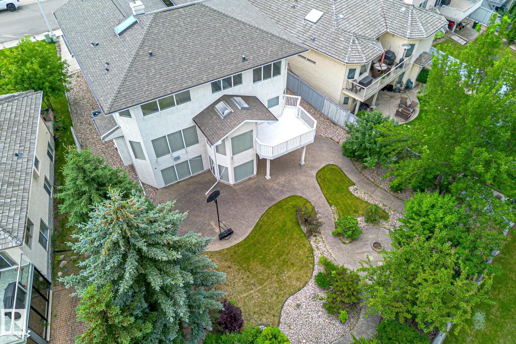 Photo 10 at 806 Reid Place NW, Rhatigan Ridge, Edmonton