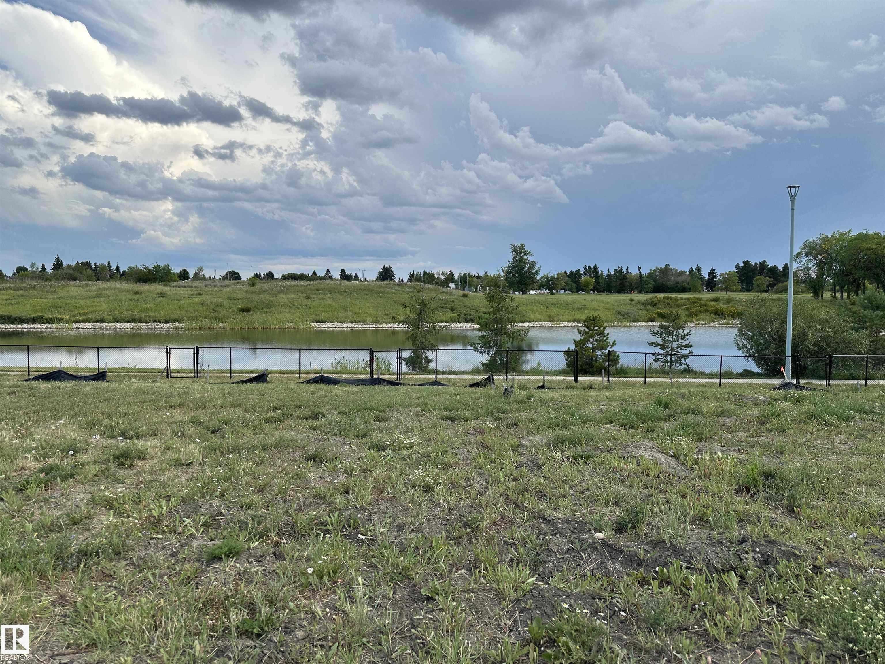 9227 156 Avenue NW, Eaux Claires, Edmonton 