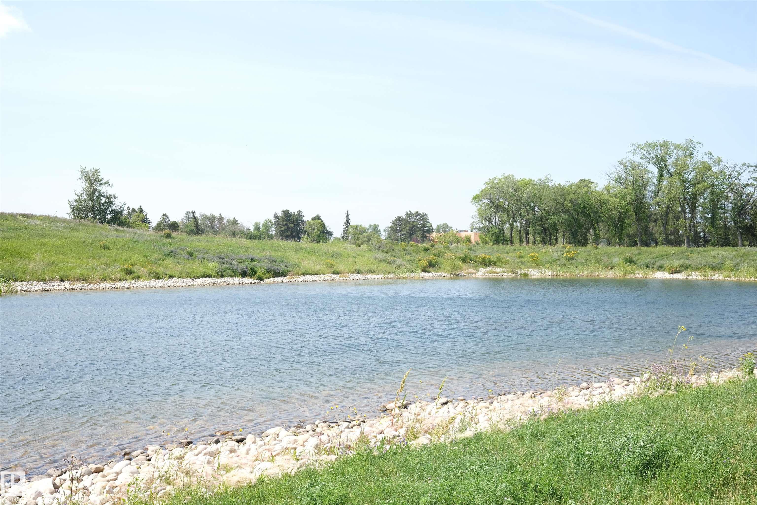 Photo 8 at 9227 156 Avenue NW, Eaux Claires, Edmonton