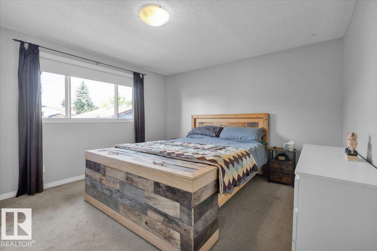 Photo 18 at 4318 38 Street NW, Kiniski Gardens, Edmonton