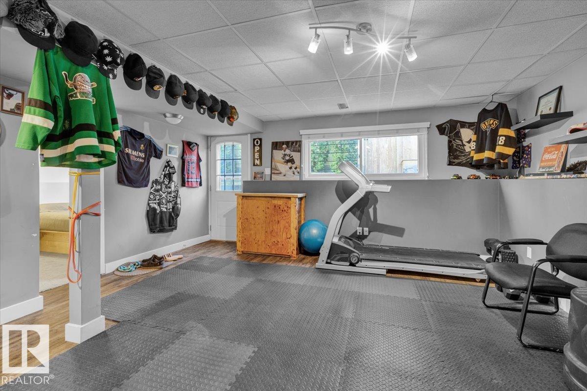 Photo 28 at 4318 38 Street NW, Kiniski Gardens, Edmonton