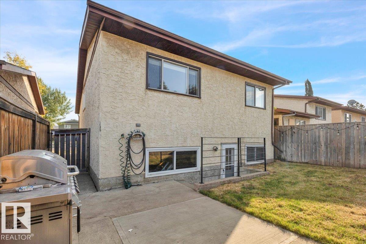 Photo 34 at 4318 38 Street NW, Kiniski Gardens, Edmonton